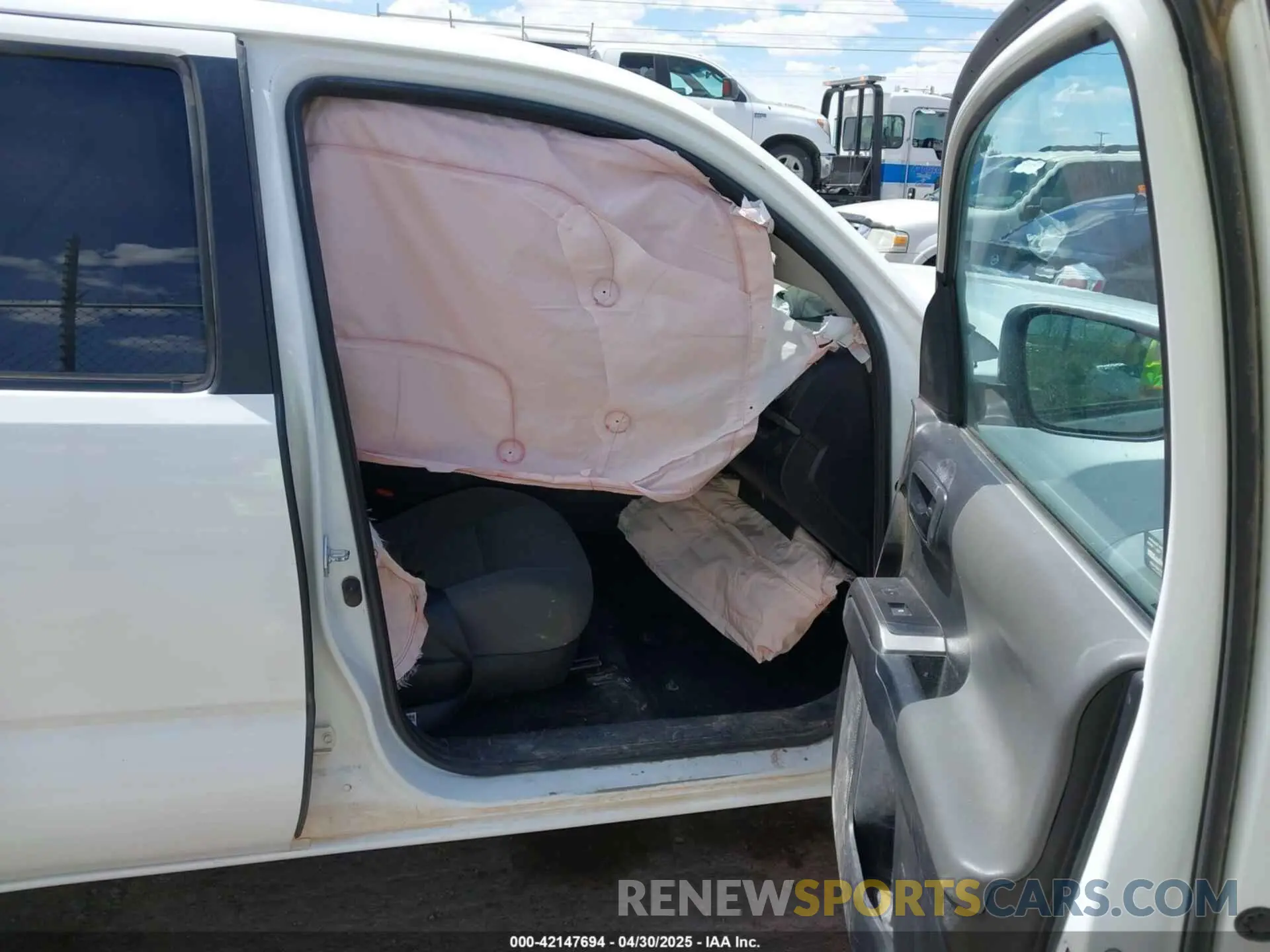 5 Photograph of a damaged car 3TMCZ5AN5PM534662 TOYOTA TACOMA 2023