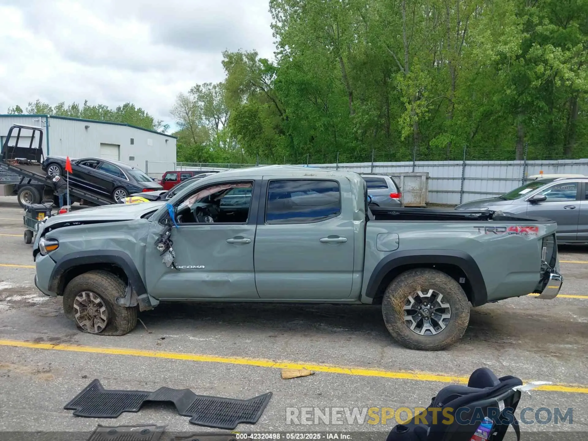 14 Photograph of a damaged car 3TMCZ5AN5PM541627 TOYOTA TACOMA 2023