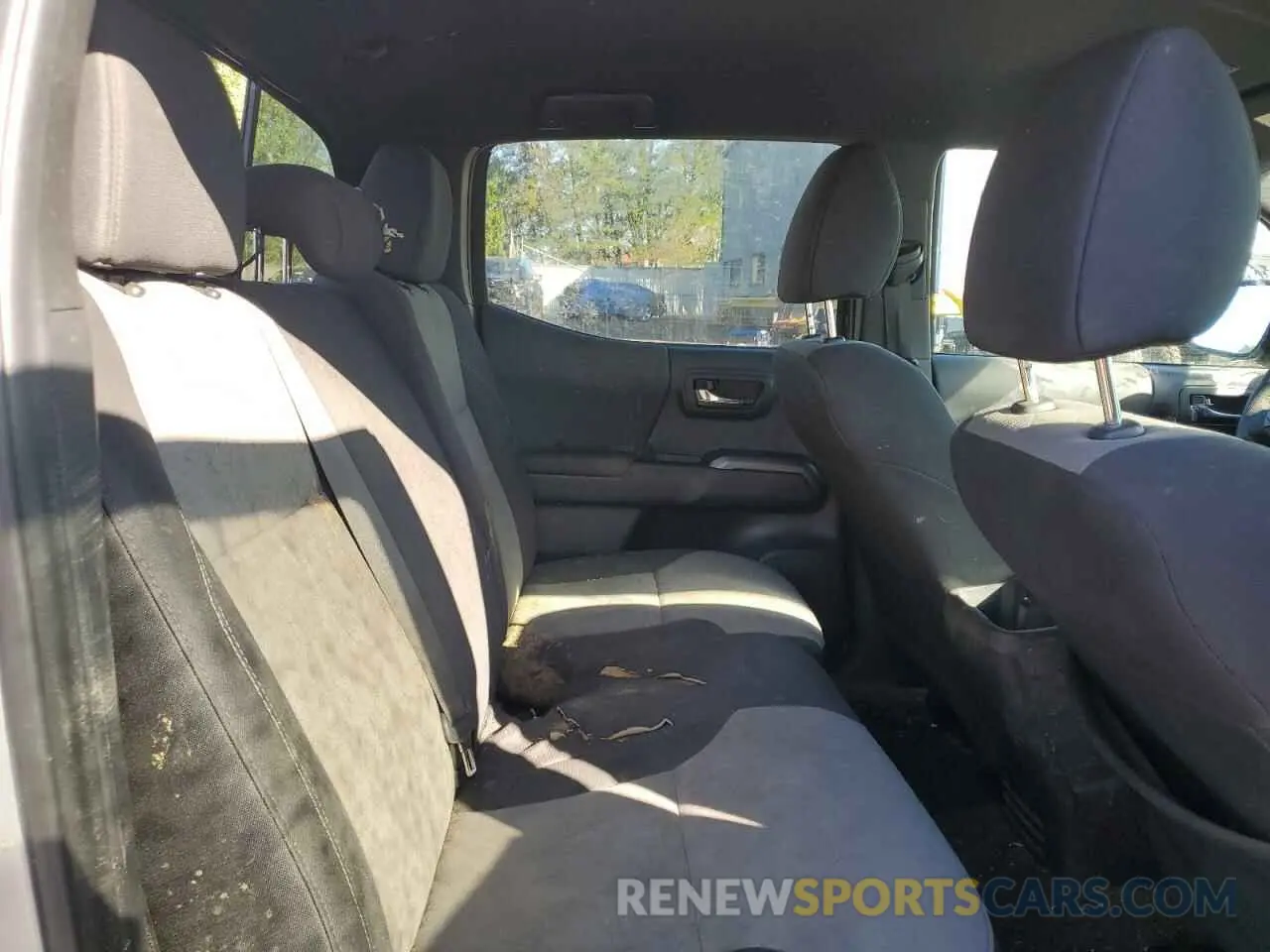 10 Photograph of a damaged car 3TMCZ5AN5PM600370 TOYOTA TACOMA 2023