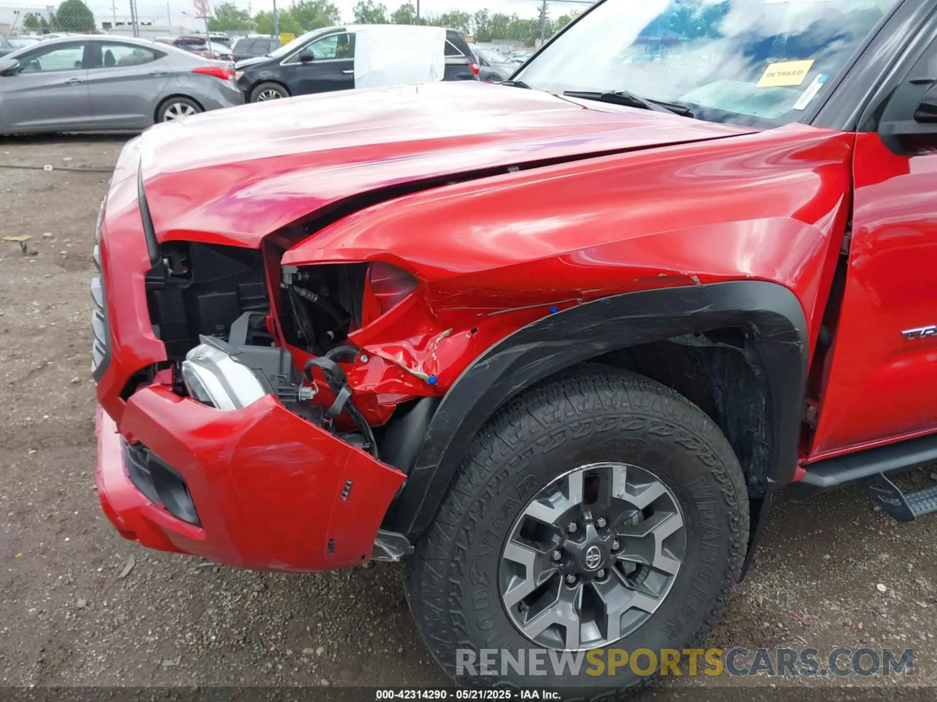 18 Photograph of a damaged car 3TMCZ5AN6PM596605 TOYOTA TACOMA 2023