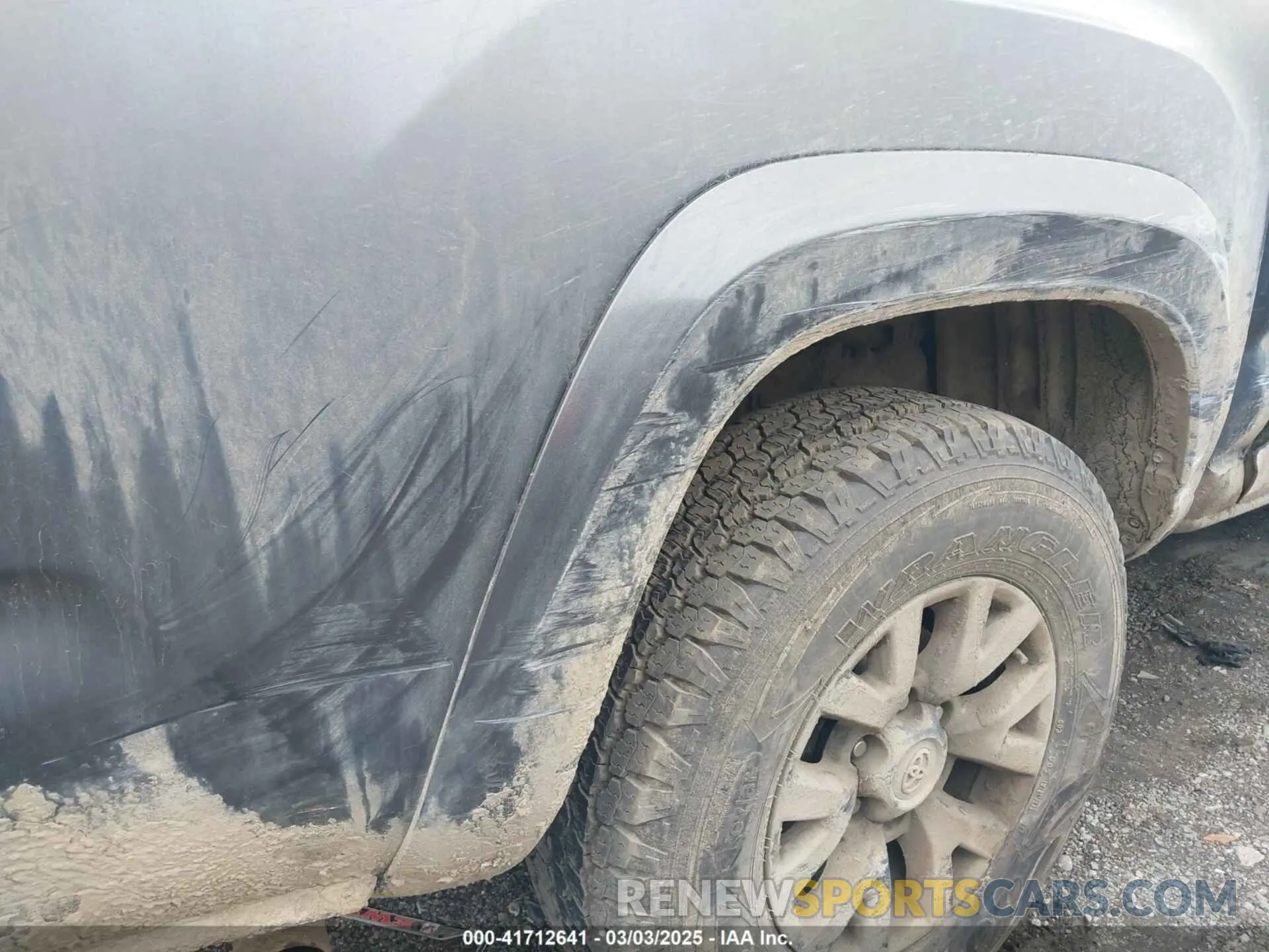 17 Photograph of a damaged car 3TMCZ5AN7PM604064 TOYOTA TACOMA 2023