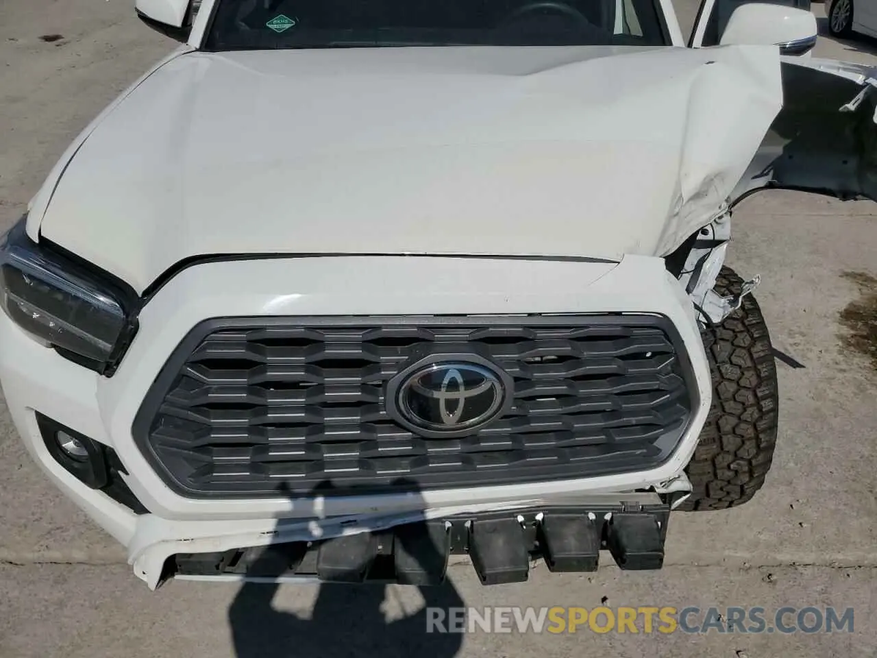 11 Photograph of a damaged car 3TMCZ5AN8PM589655 TOYOTA TACOMA 2023