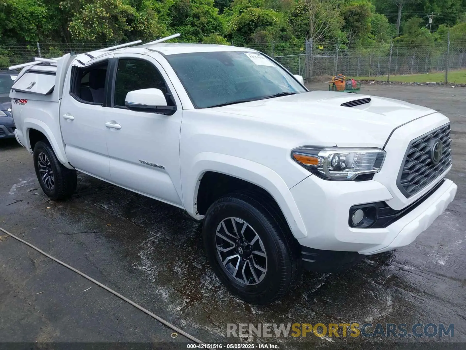 1 Photograph of a damaged car 3TMCZ5AN8PM629765 TOYOTA TACOMA 2023