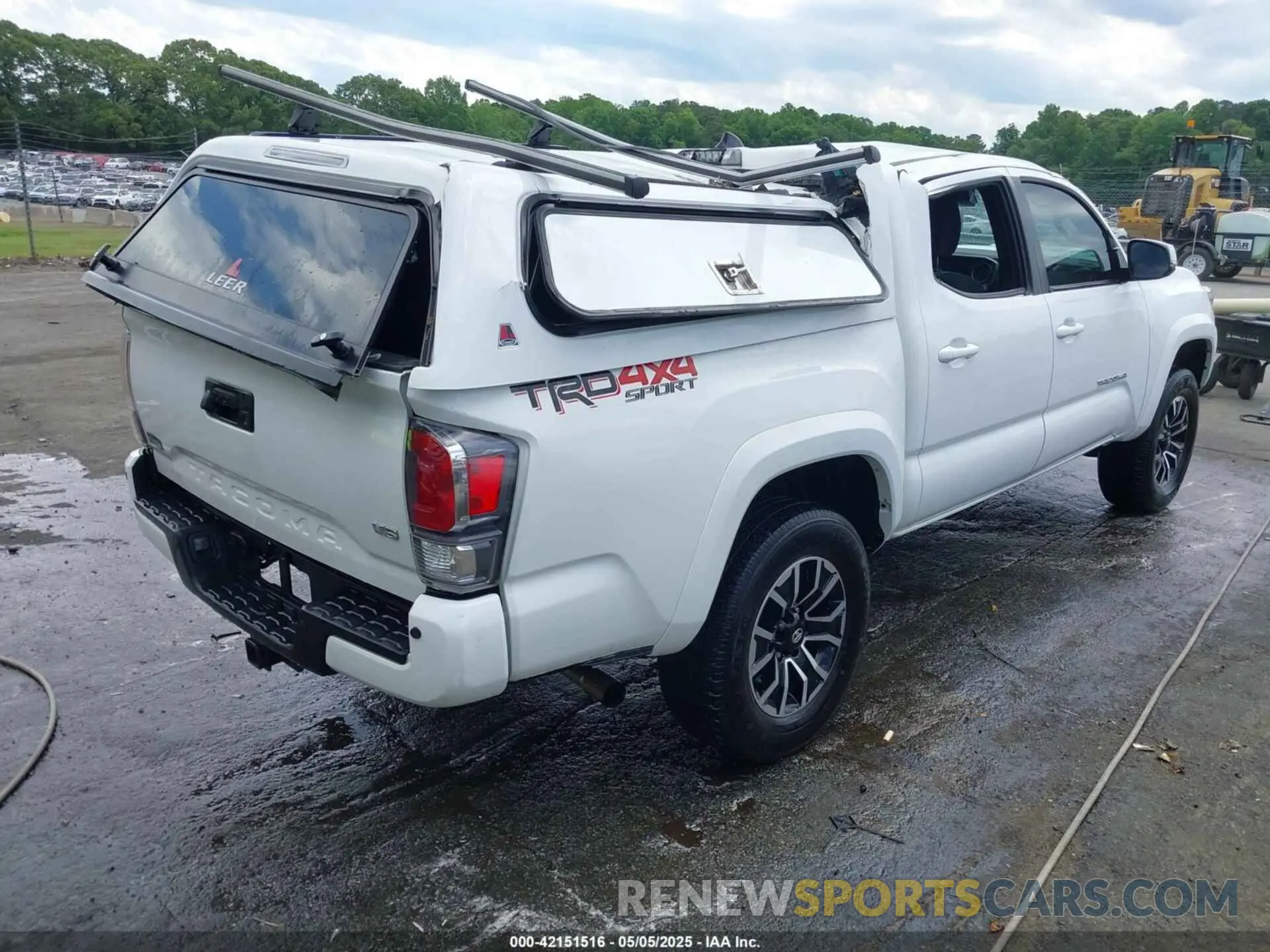 4 Photograph of a damaged car 3TMCZ5AN8PM629765 TOYOTA TACOMA 2023