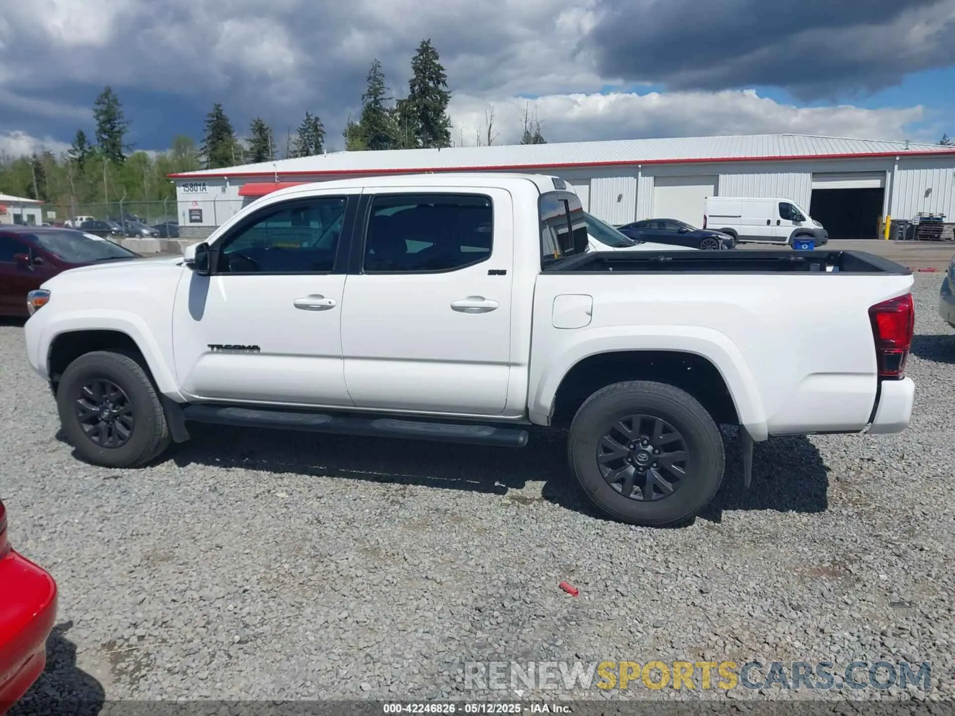 15 Photograph of a damaged car 3TMCZ5AN8PM632794 TOYOTA TACOMA 2023