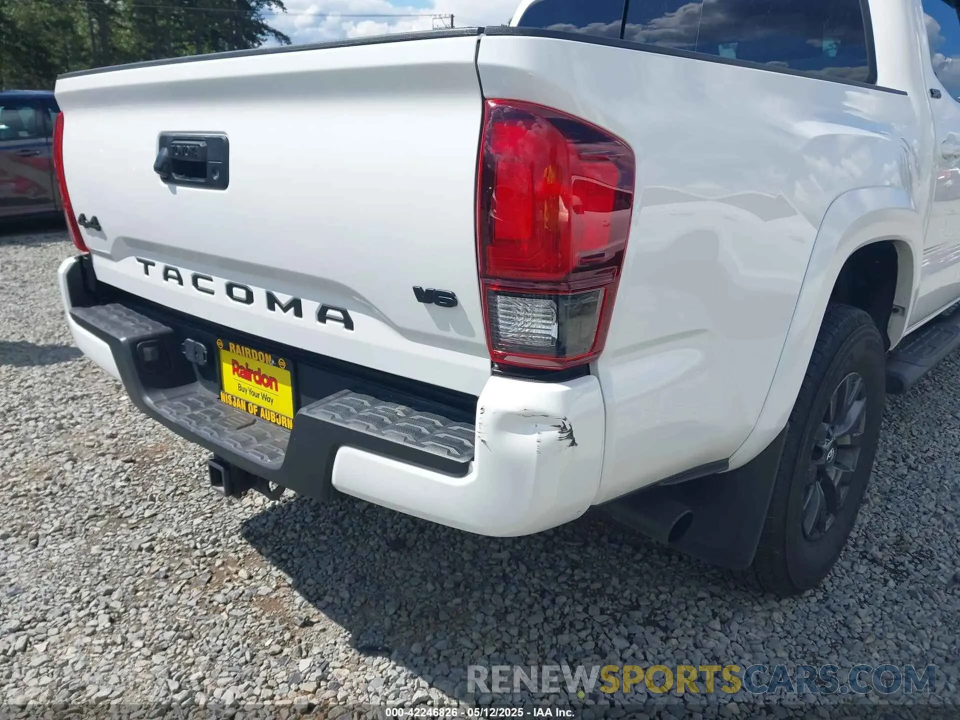 6 Photograph of a damaged car 3TMCZ5AN8PM632794 TOYOTA TACOMA 2023