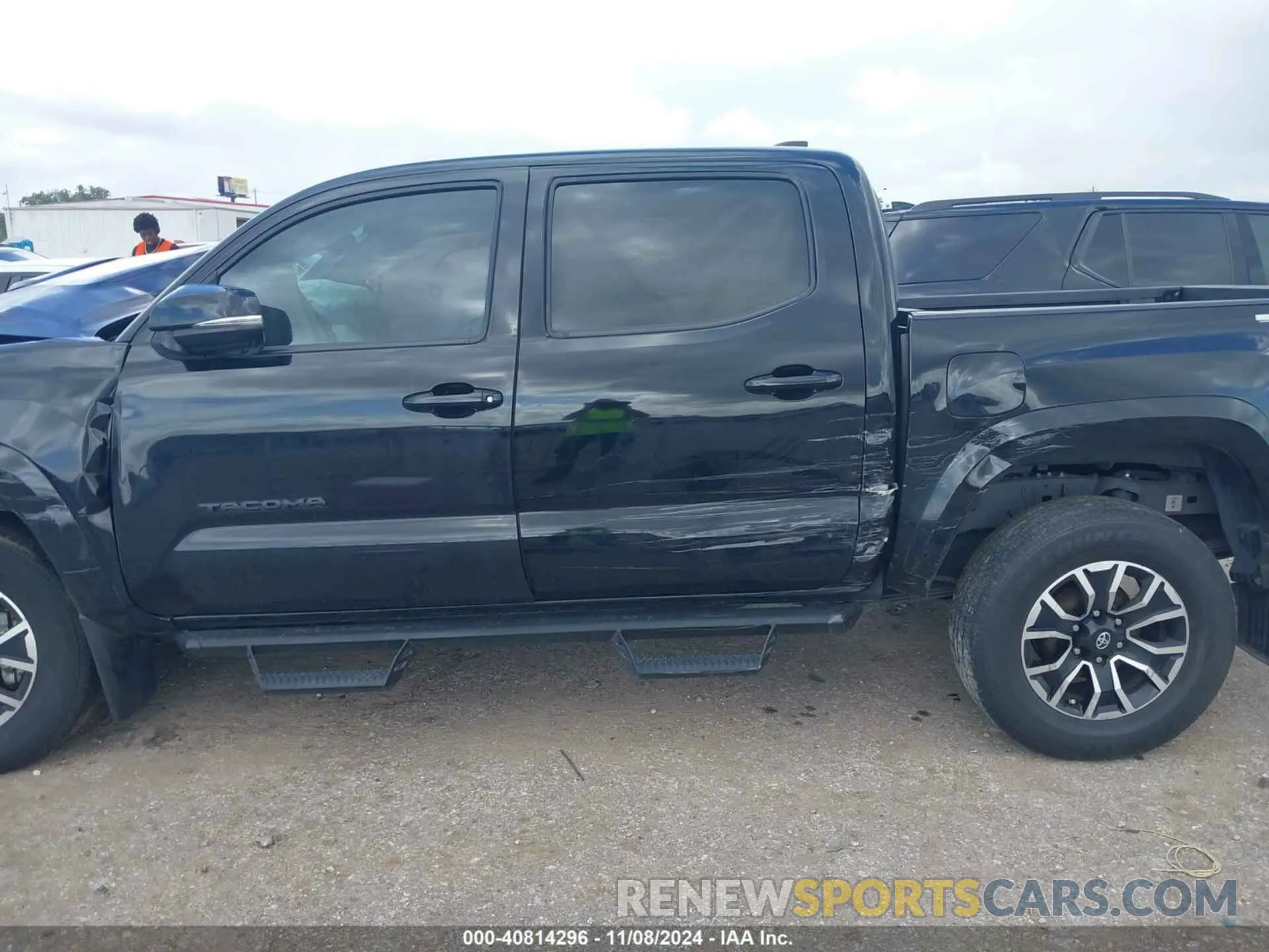 14 Photograph of a damaged car 3TMCZ5AN8PM644718 TOYOTA TACOMA 2023