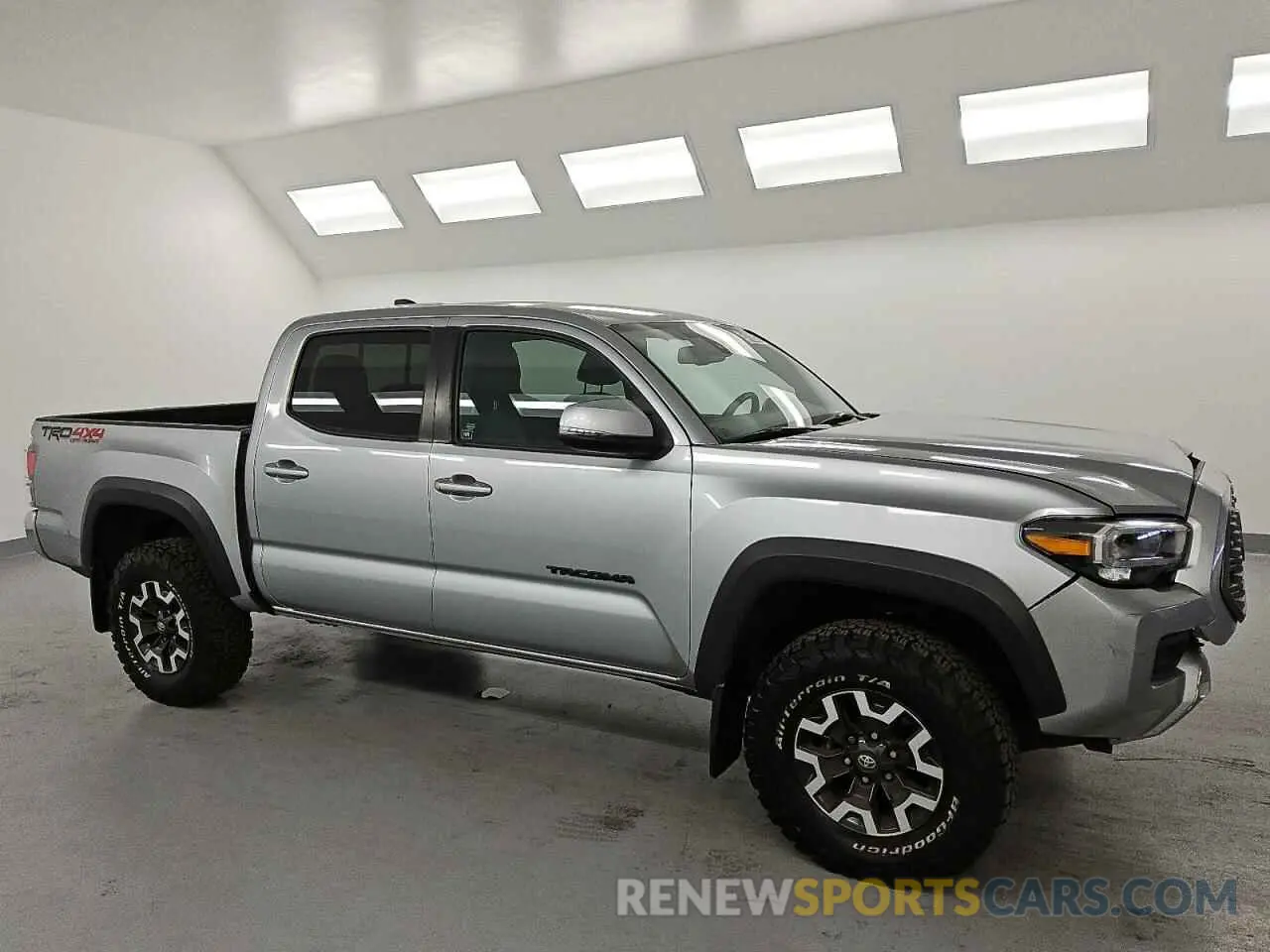 4 Photograph of a damaged car 3TMCZ5AN9PM549634 TOYOTA TACOMA 2023