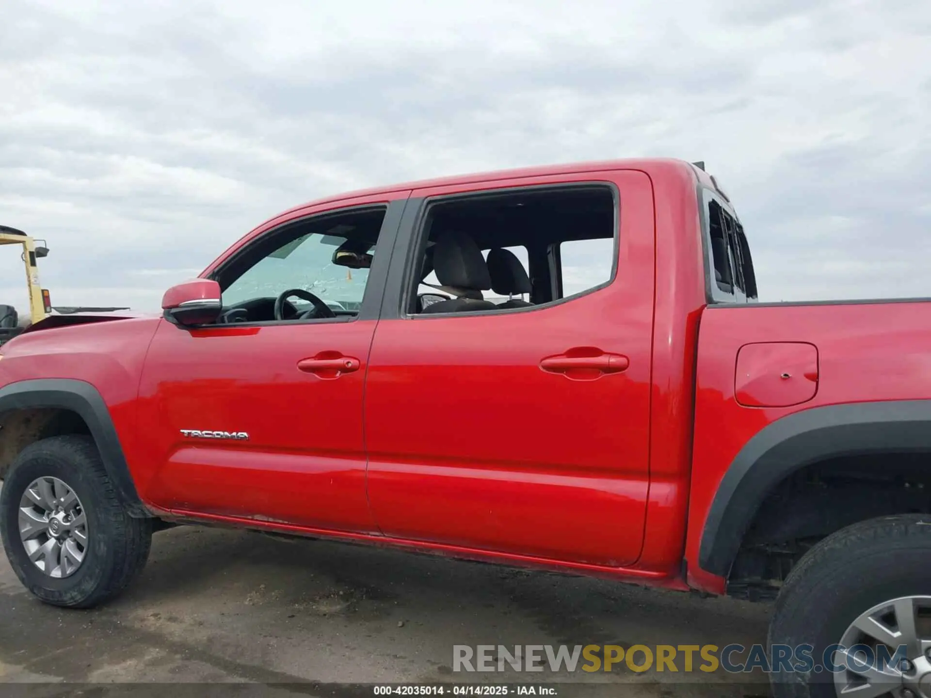 13 Photograph of a damaged car 3TMCZ5AN9PM628155 TOYOTA TACOMA 2023