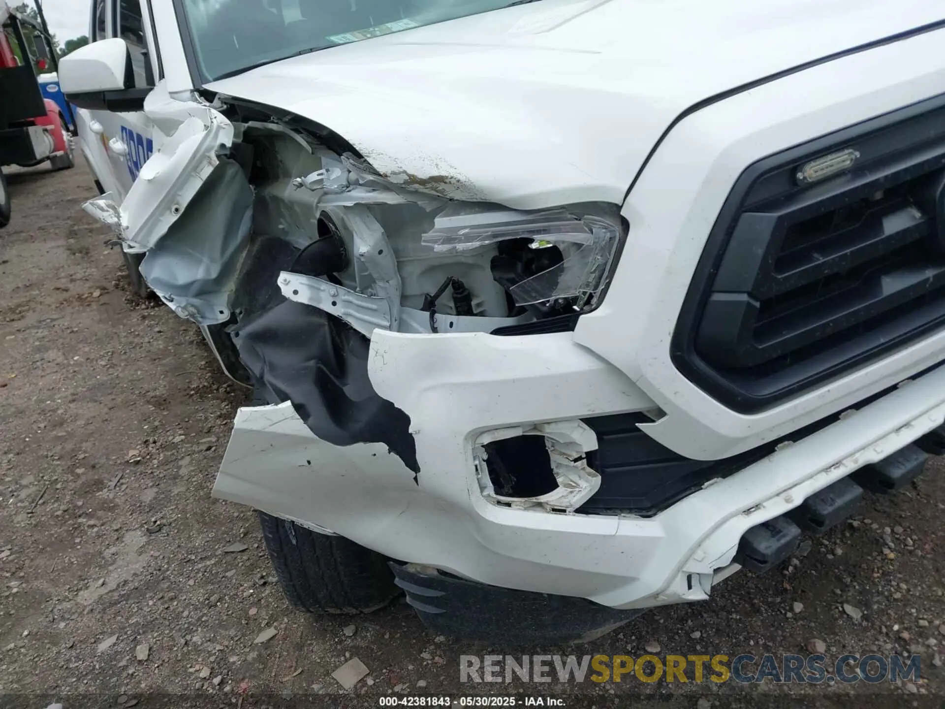 17 Photograph of a damaged car 3TMCZ5AN9PM647787 TOYOTA TACOMA 2023