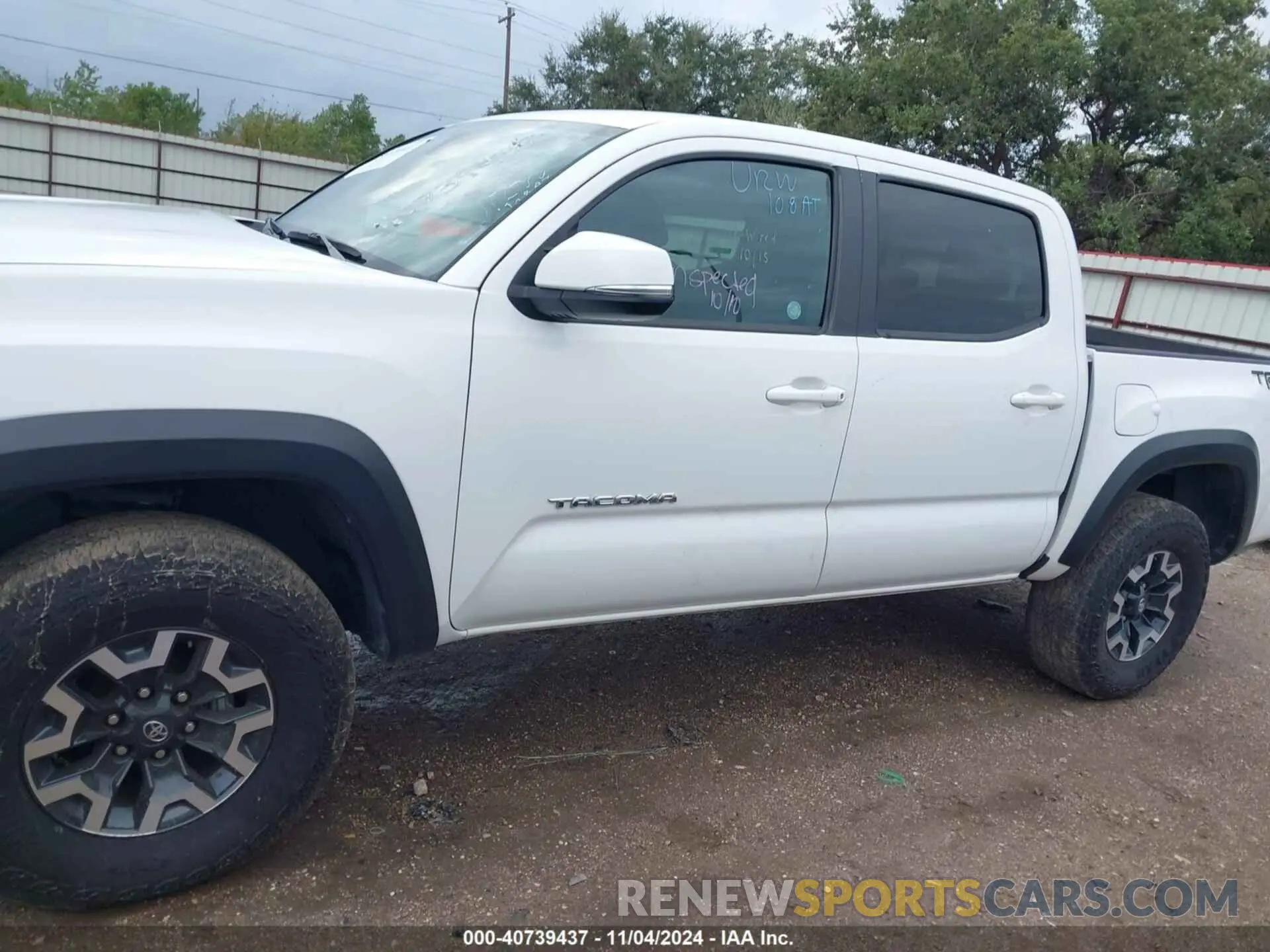 15 Photograph of a damaged car 3TMCZ5ANXPM611770 TOYOTA TACOMA 2023