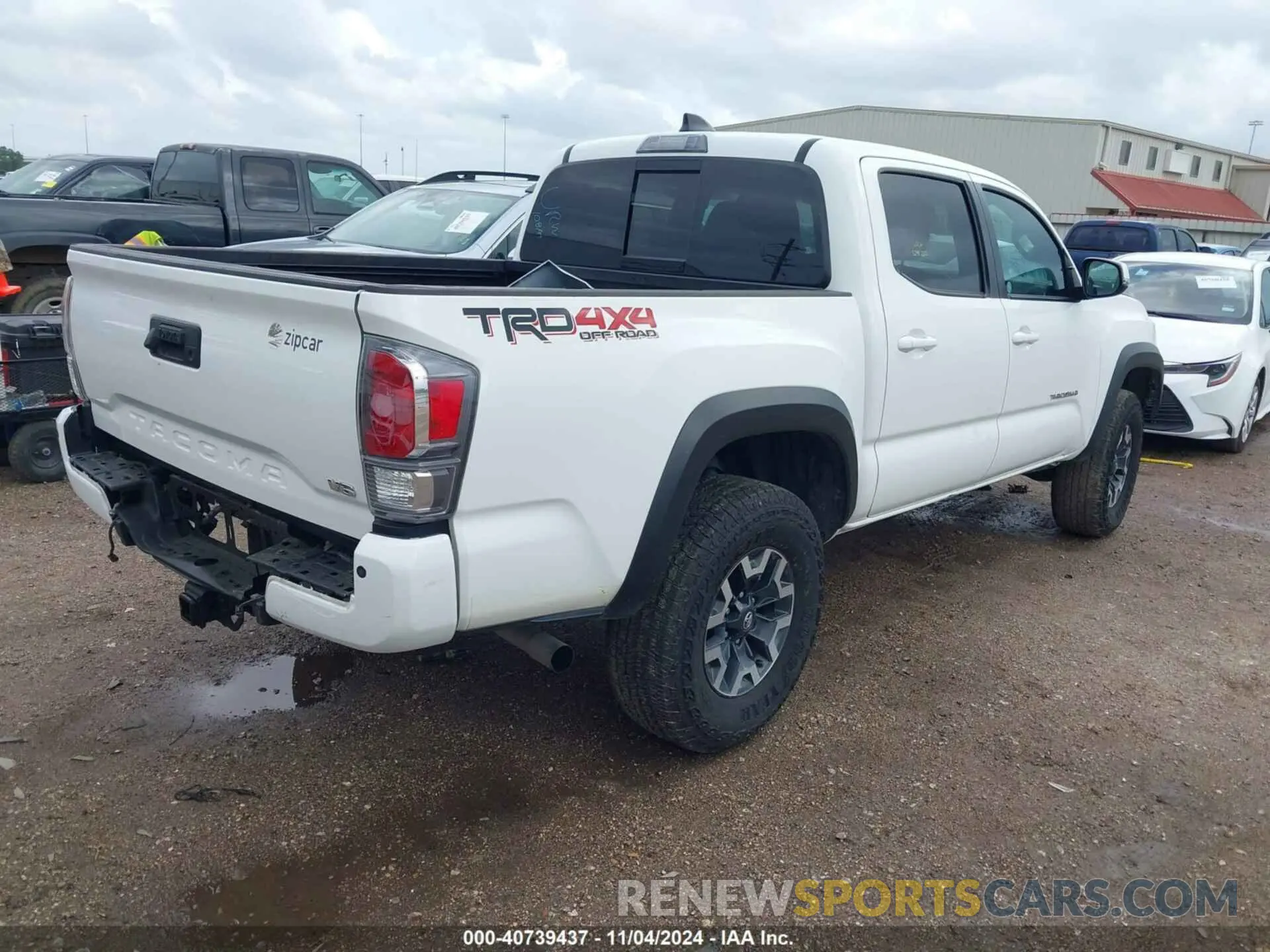4 Photograph of a damaged car 3TMCZ5ANXPM611770 TOYOTA TACOMA 2023