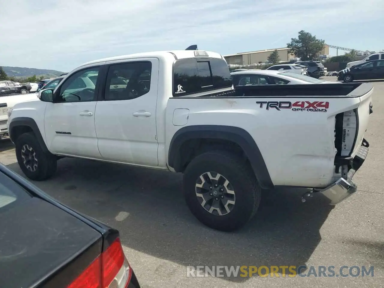 2 Photograph of a damaged car 3TMCZ5ANXPM613129 TOYOTA TACOMA 2023