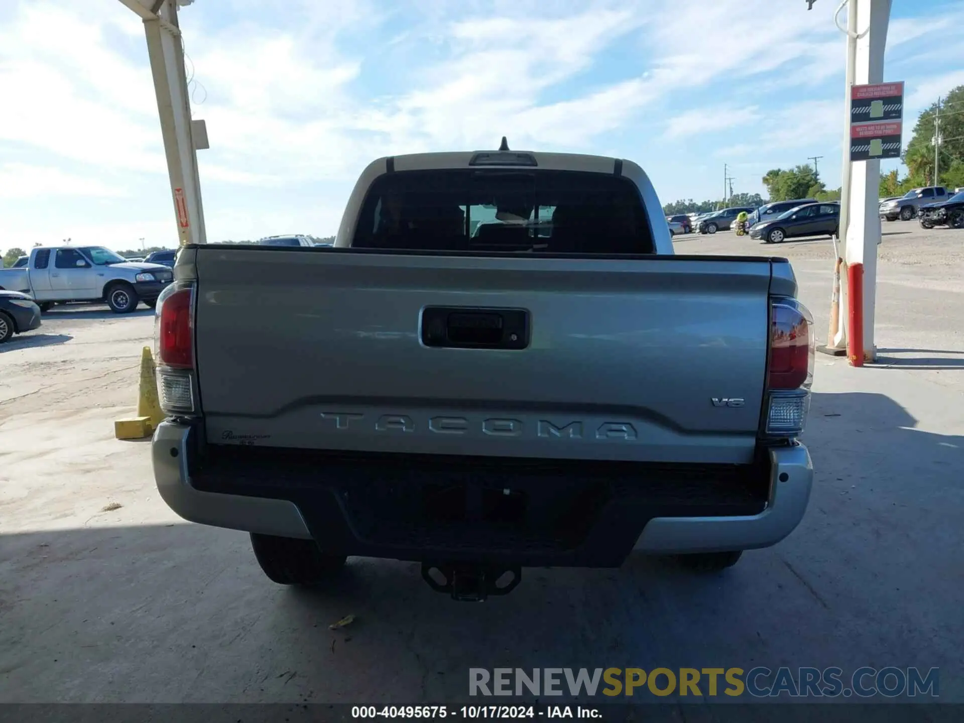 16 Photograph of a damaged car 3TMCZ5ANXPM638869 TOYOTA TACOMA 2023
