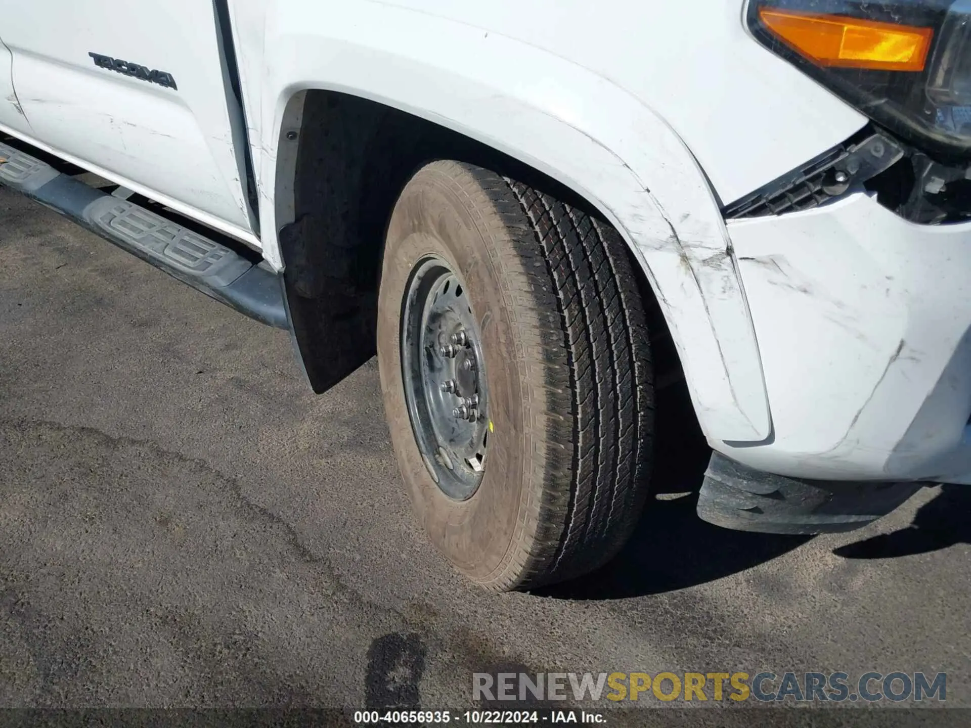 17 Photograph of a damaged car 3TMDZ5BN3PM142458 TOYOTA TACOMA 2023