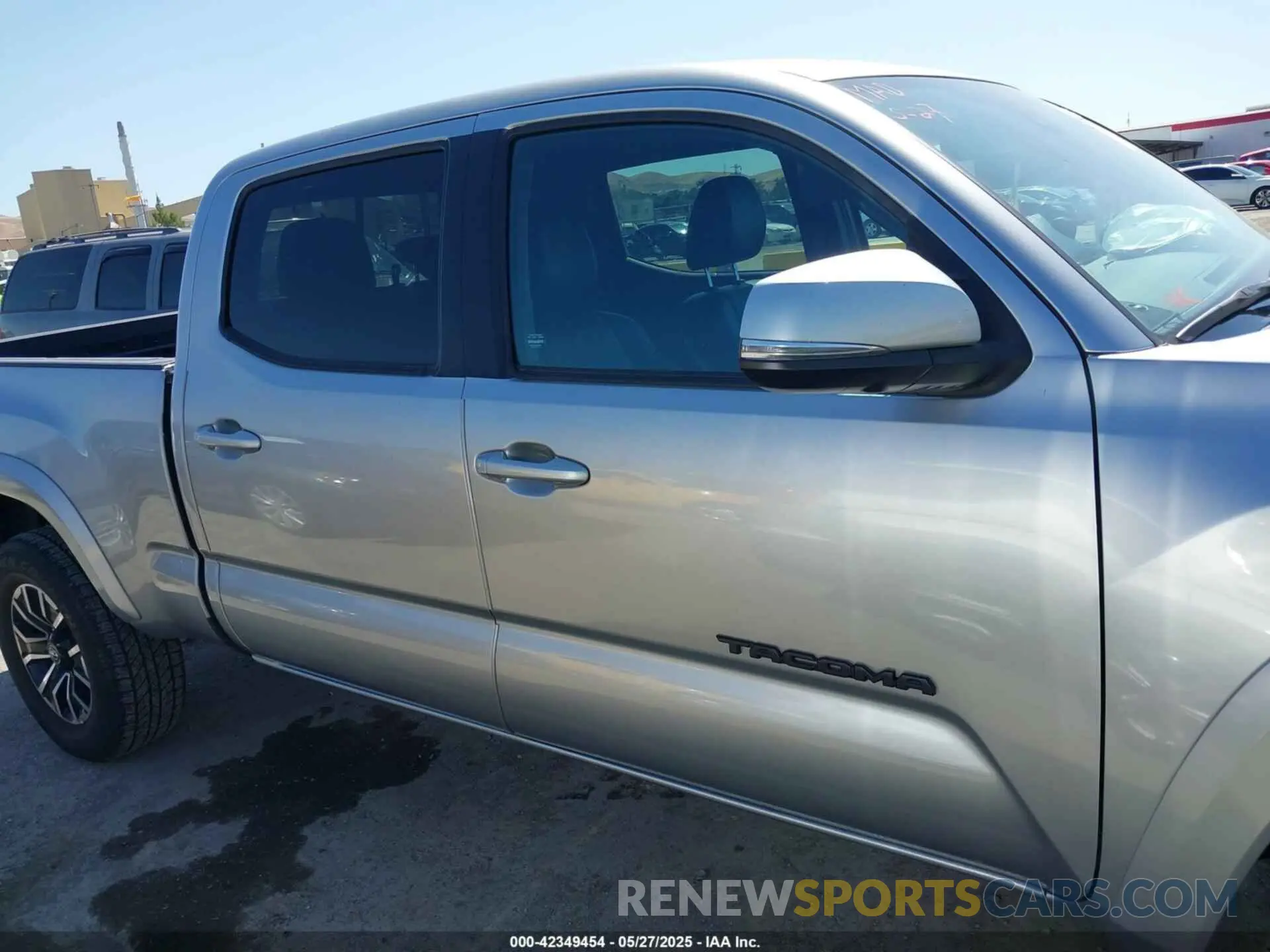 14 Photograph of a damaged car 3TMDZ5BN4PM157549 TOYOTA TACOMA 2023
