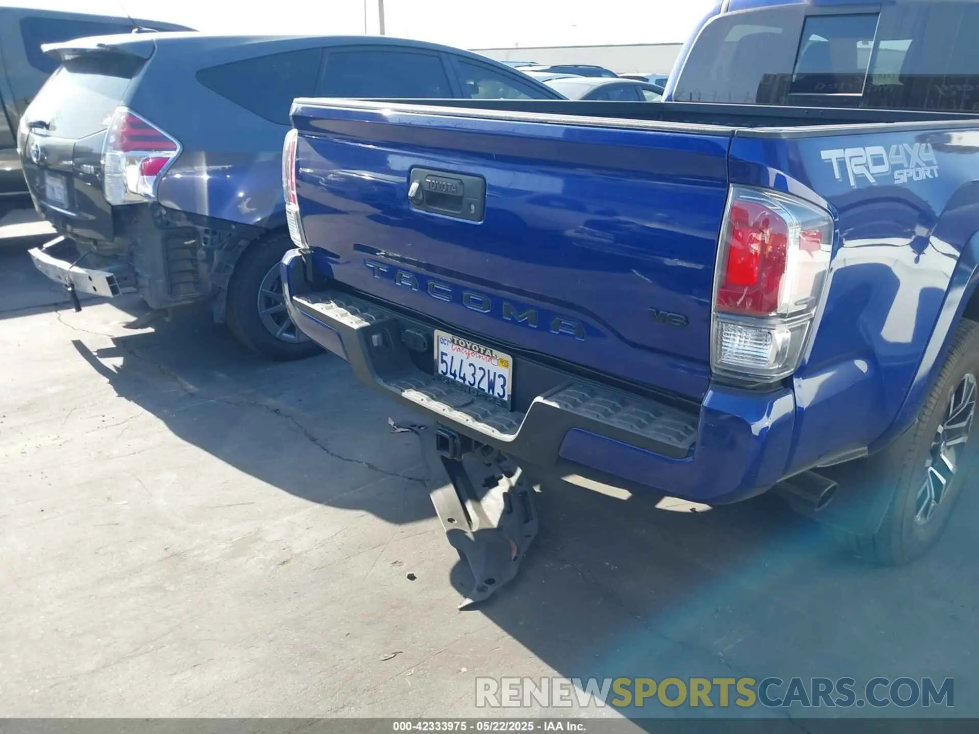 16 Photograph of a damaged car 3TMDZ5BN5PM166177 TOYOTA TACOMA 2023