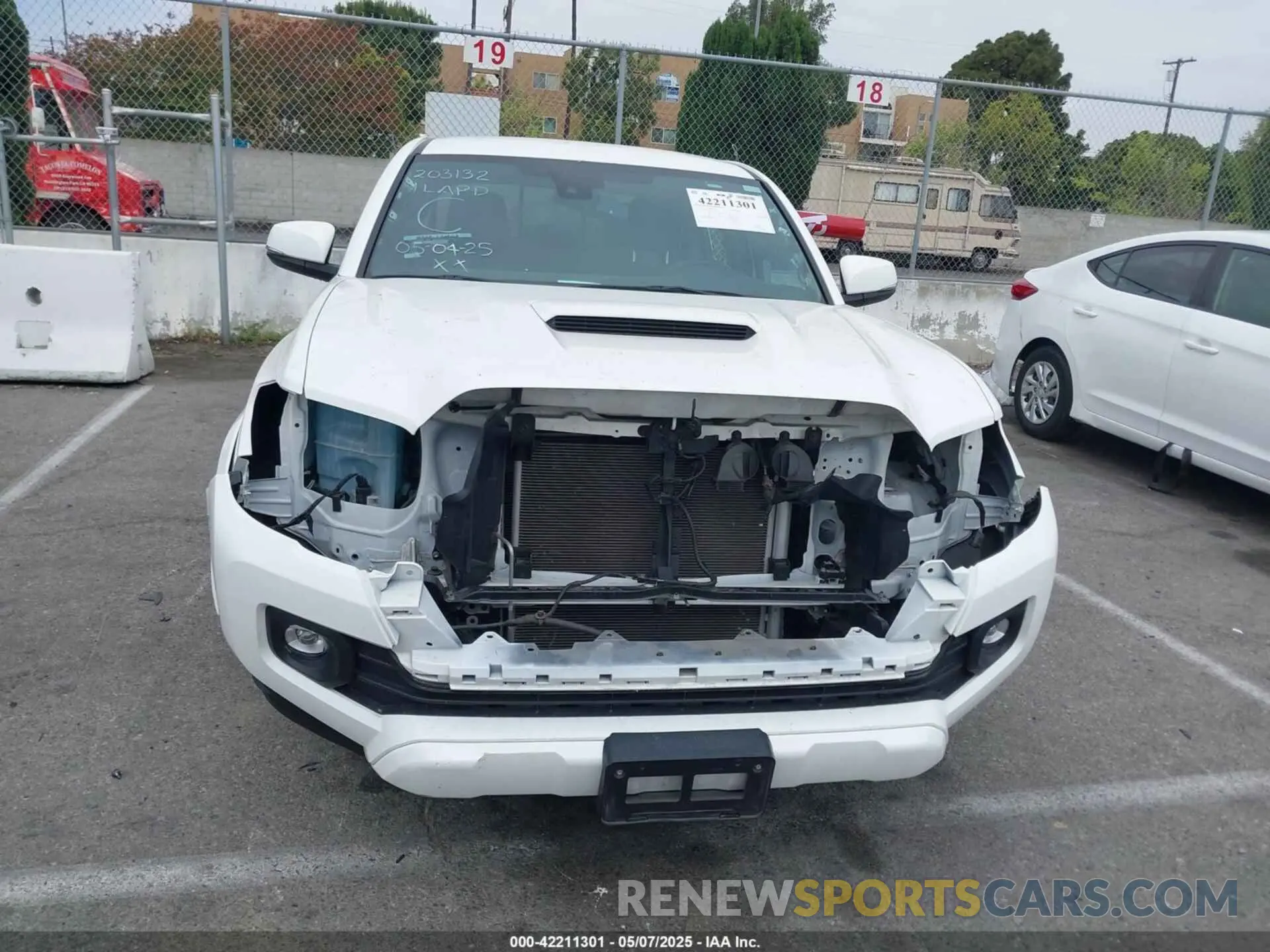 6 Photograph of a damaged car 3TMDZ5BN8PM167825 TOYOTA TACOMA 2023