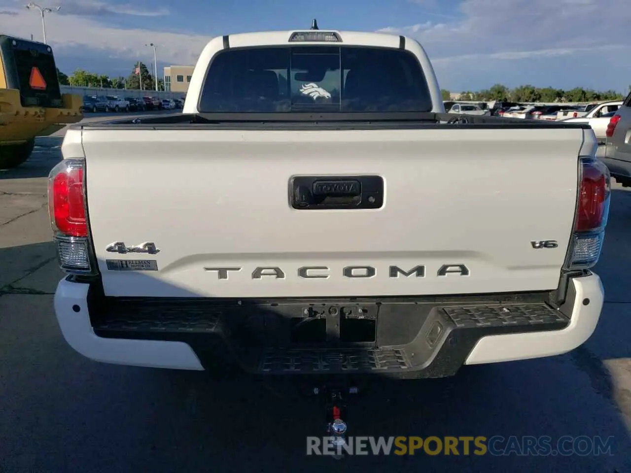 6 Photograph of a damaged car 3TMGZ5AN6PM537085 TOYOTA TACOMA 2023