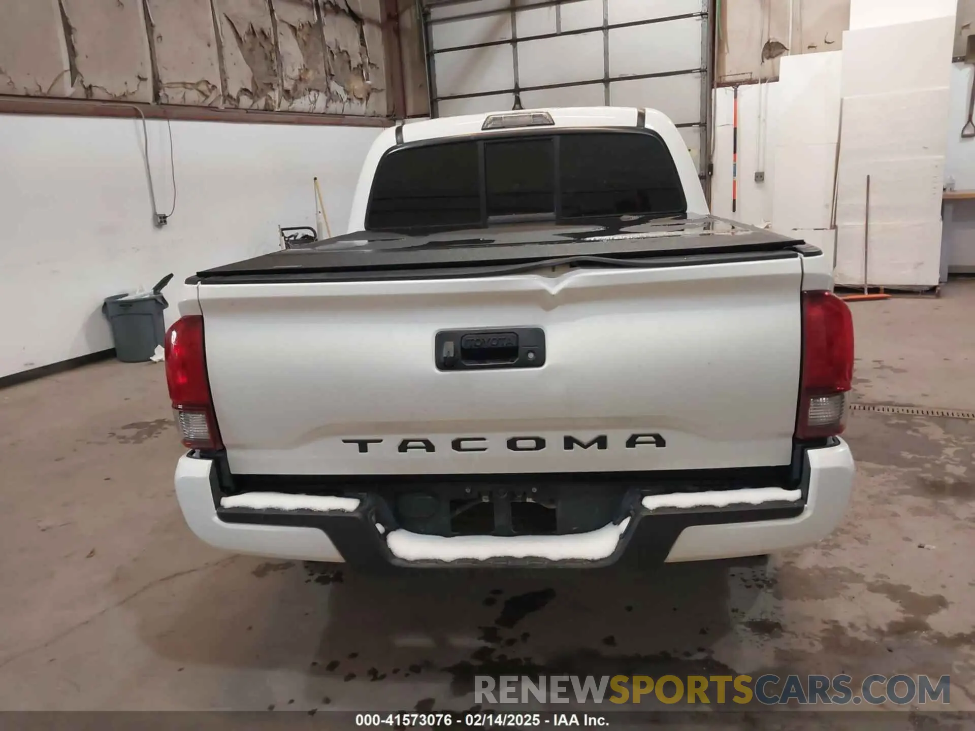 17 Photograph of a damaged car 3TYAX5GN1PT072089 TOYOTA TACOMA 2023