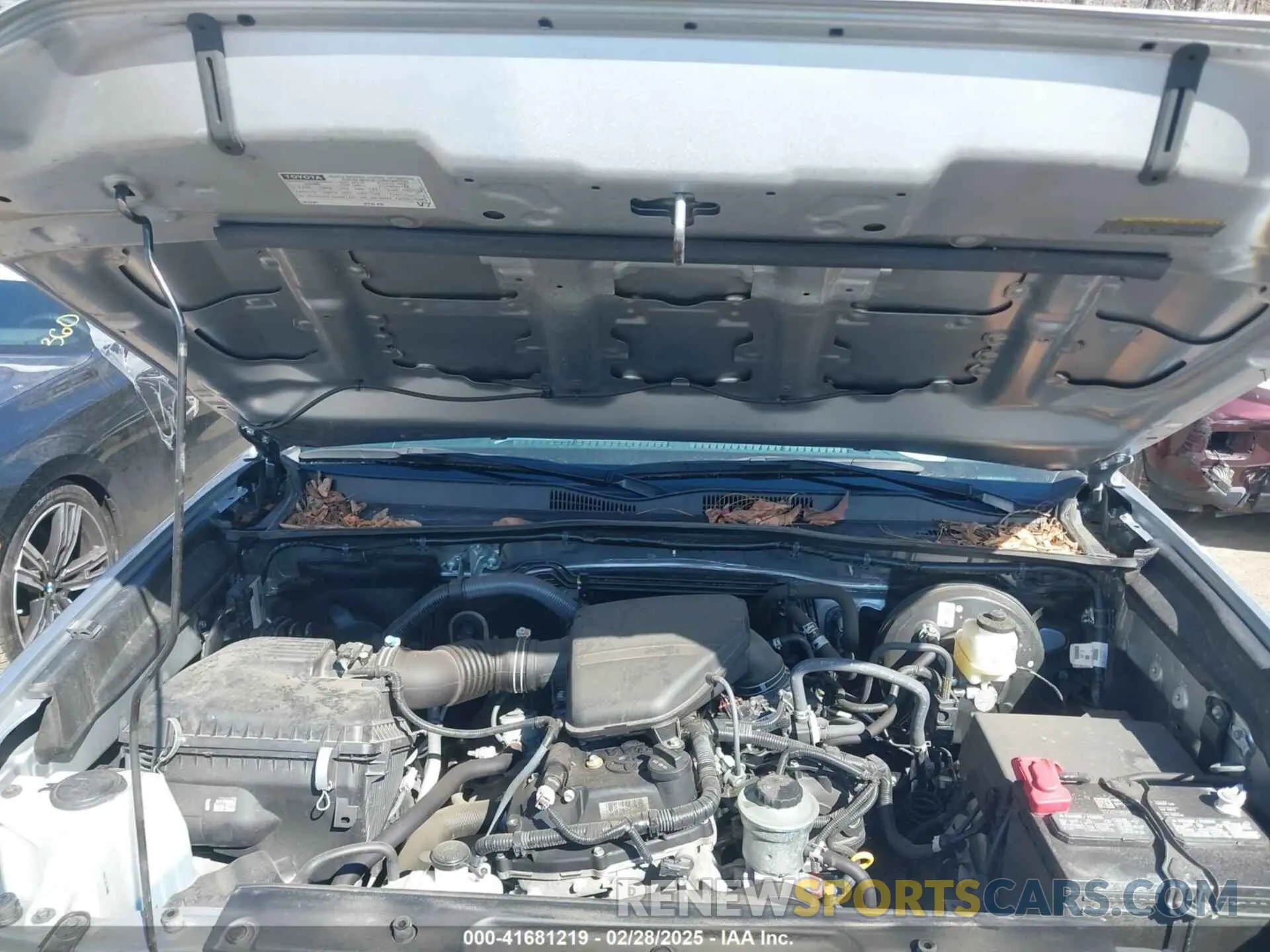 10 Photograph of a damaged car 3TYAX5GN1PT072674 TOYOTA TACOMA 2023