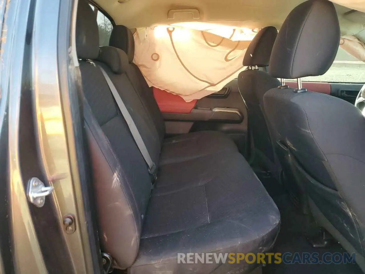 10 Photograph of a damaged car 3TYAX5GN4PT069543 TOYOTA TACOMA 2023