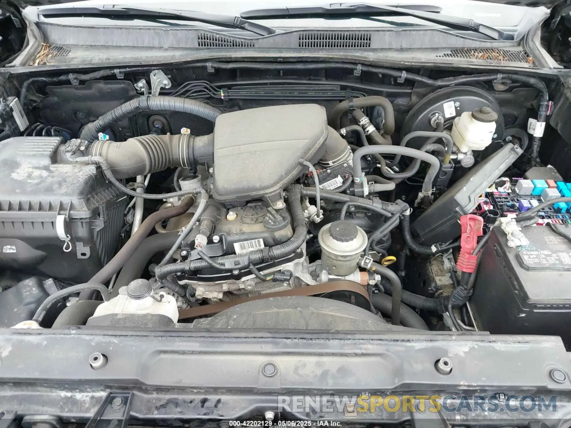 10 Photograph of a damaged car 3TYAX5GN6PT069611 TOYOTA TACOMA 2023