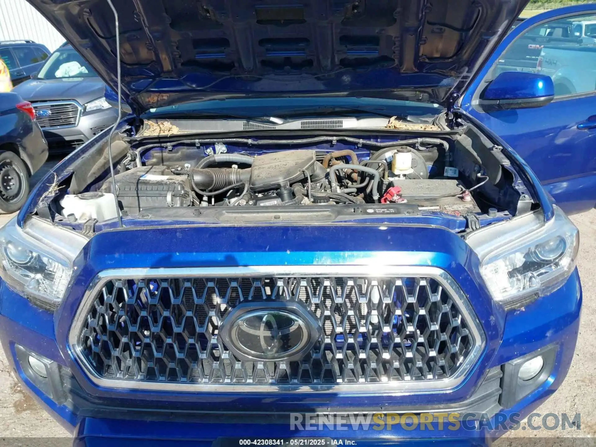 10 Photograph of a damaged car 3TYAX5GN6PT090409 TOYOTA TACOMA 2023