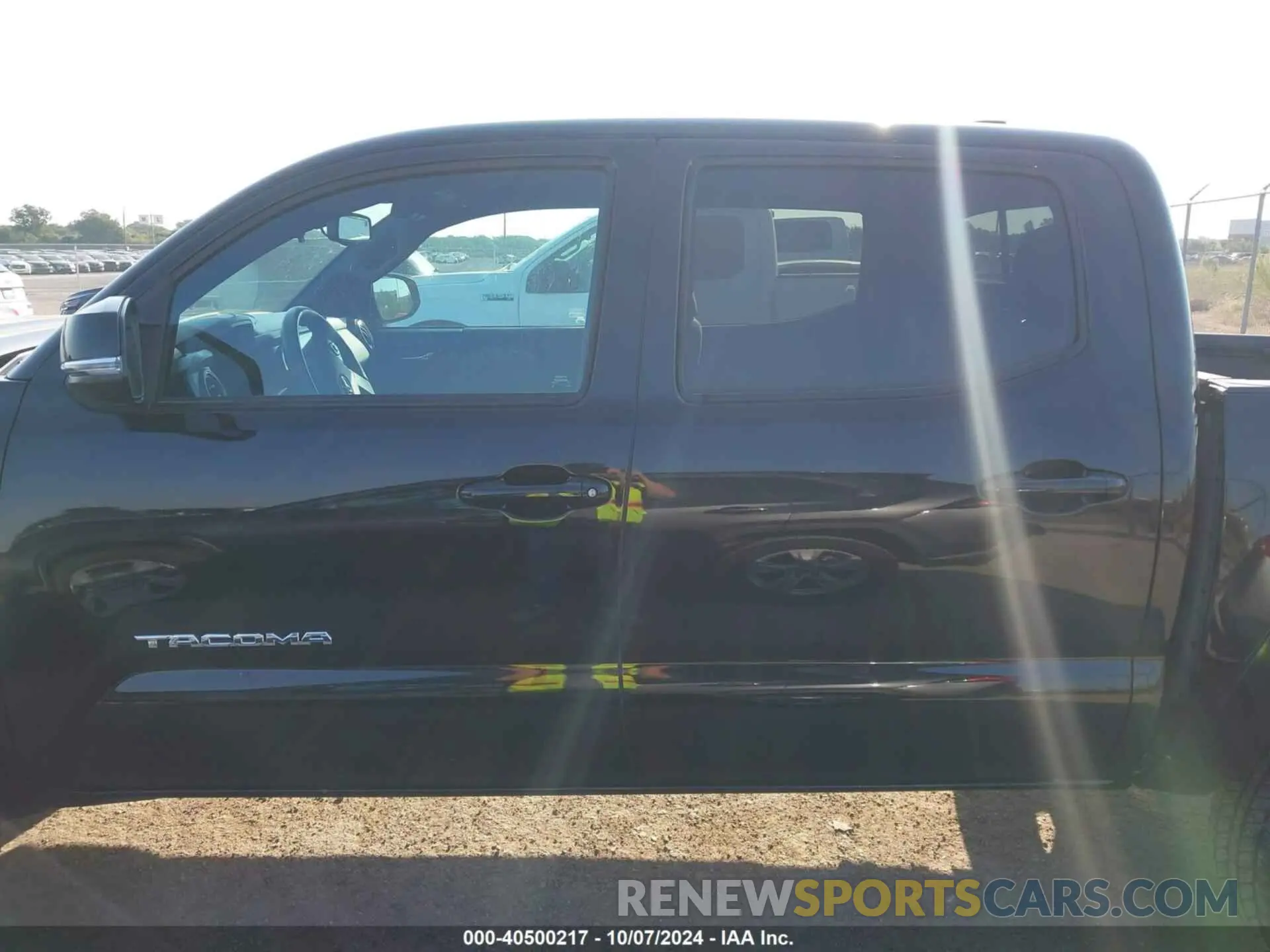 14 Photograph of a damaged car 3TYAZ5CN0PT032909 TOYOTA TACOMA 2023