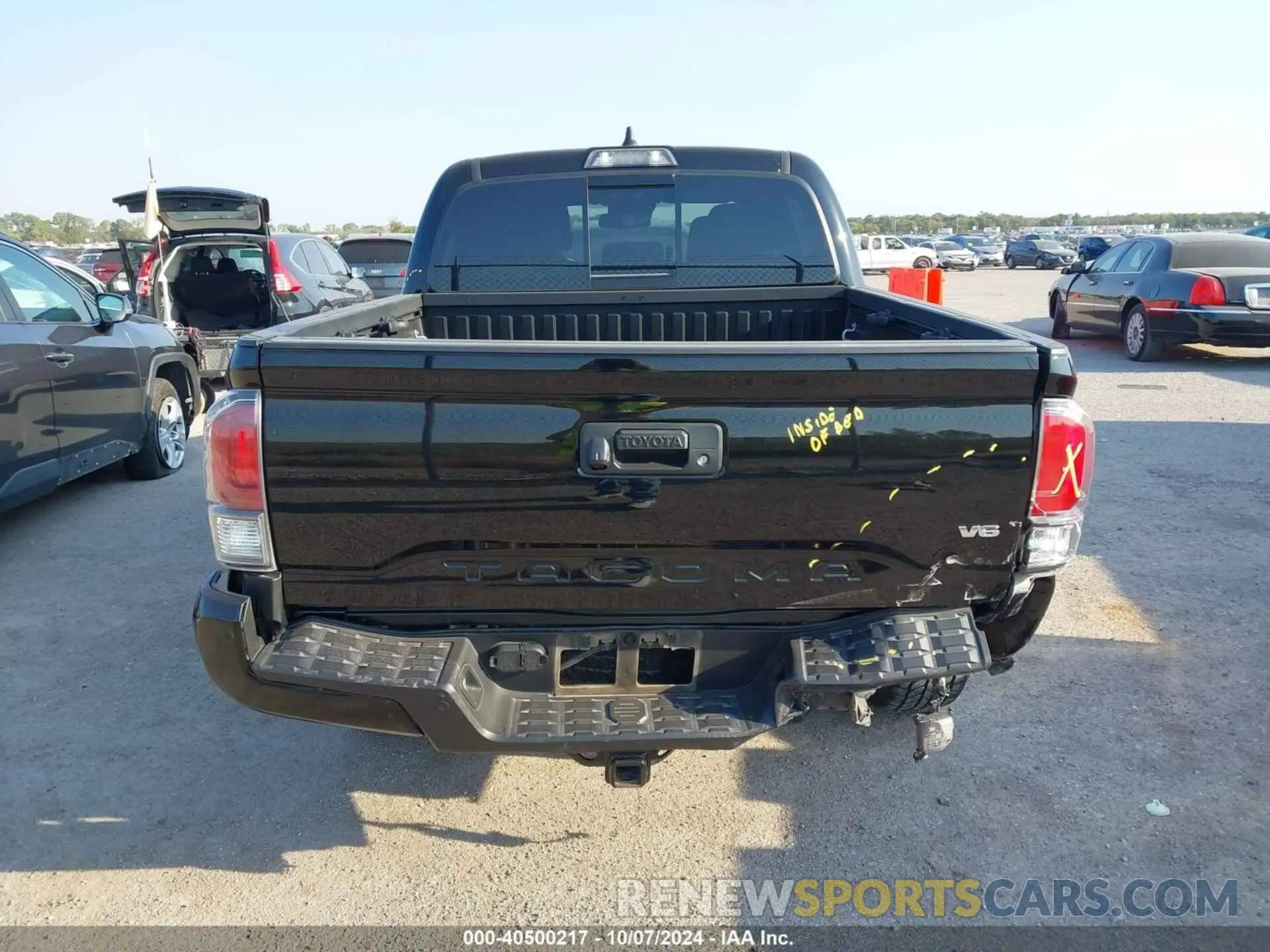 16 Photograph of a damaged car 3TYAZ5CN0PT032909 TOYOTA TACOMA 2023