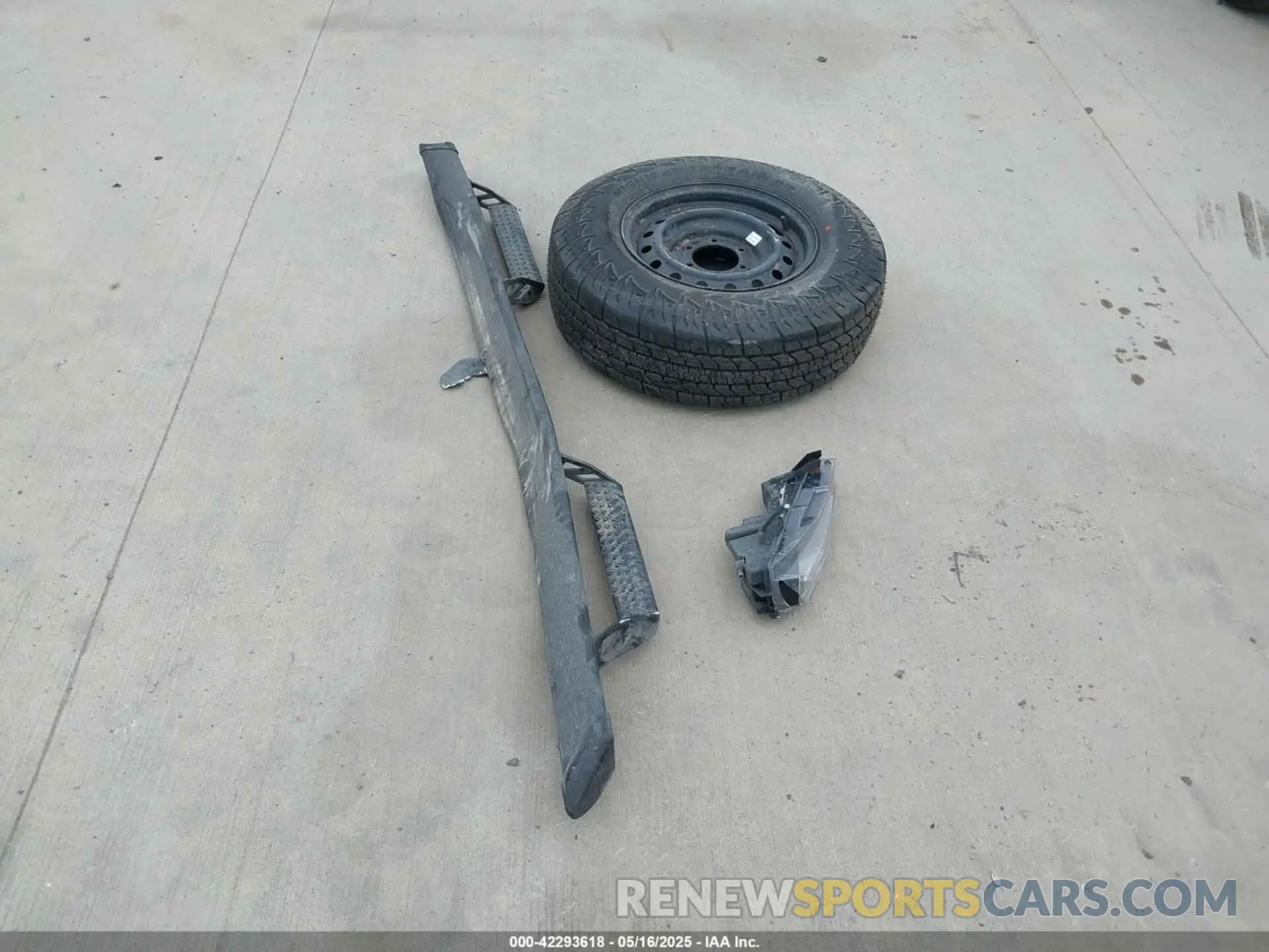 12 Photograph of a damaged car 3TYAZ5CN1PT032983 TOYOTA TACOMA 2023