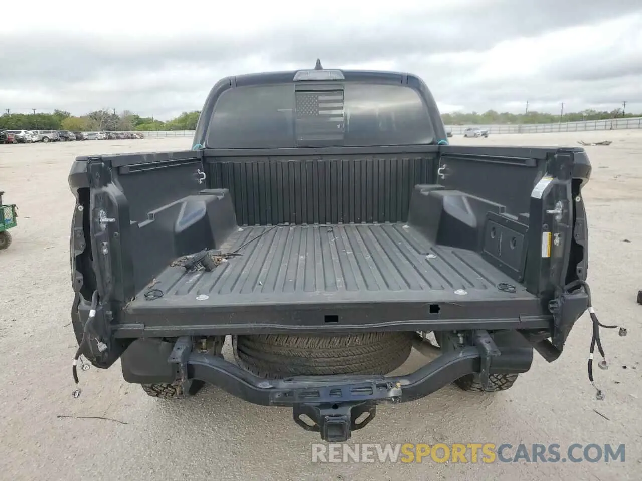 6 Photograph of a damaged car 3TYAZ5CN1PT036130 TOYOTA TACOMA 2023