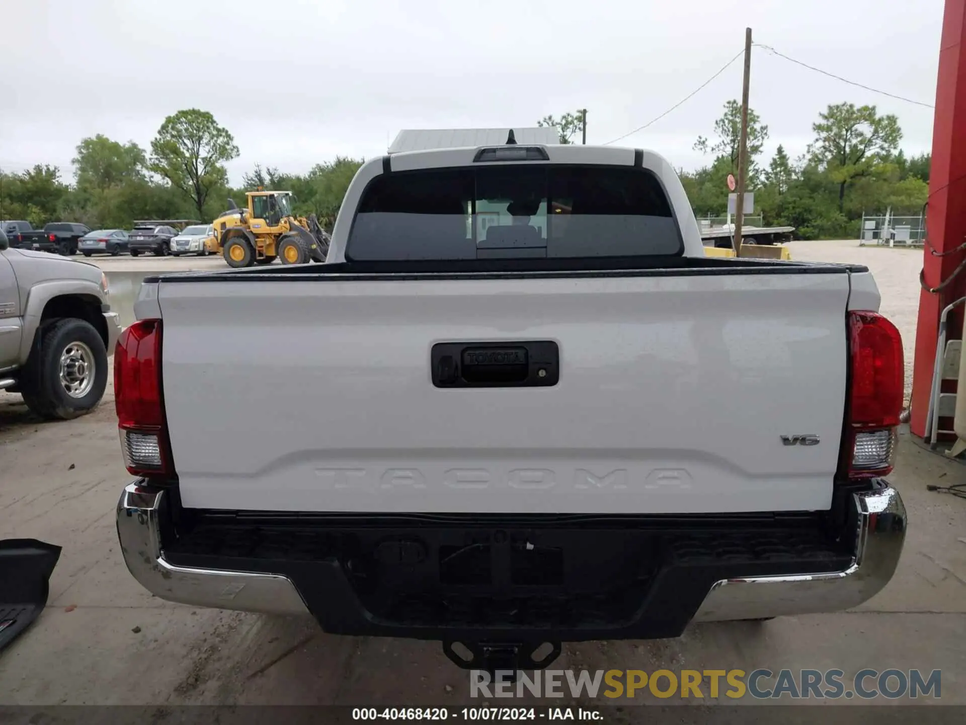 17 Photograph of a damaged car 3TYAZ5CN1PT042297 TOYOTA TACOMA 2023