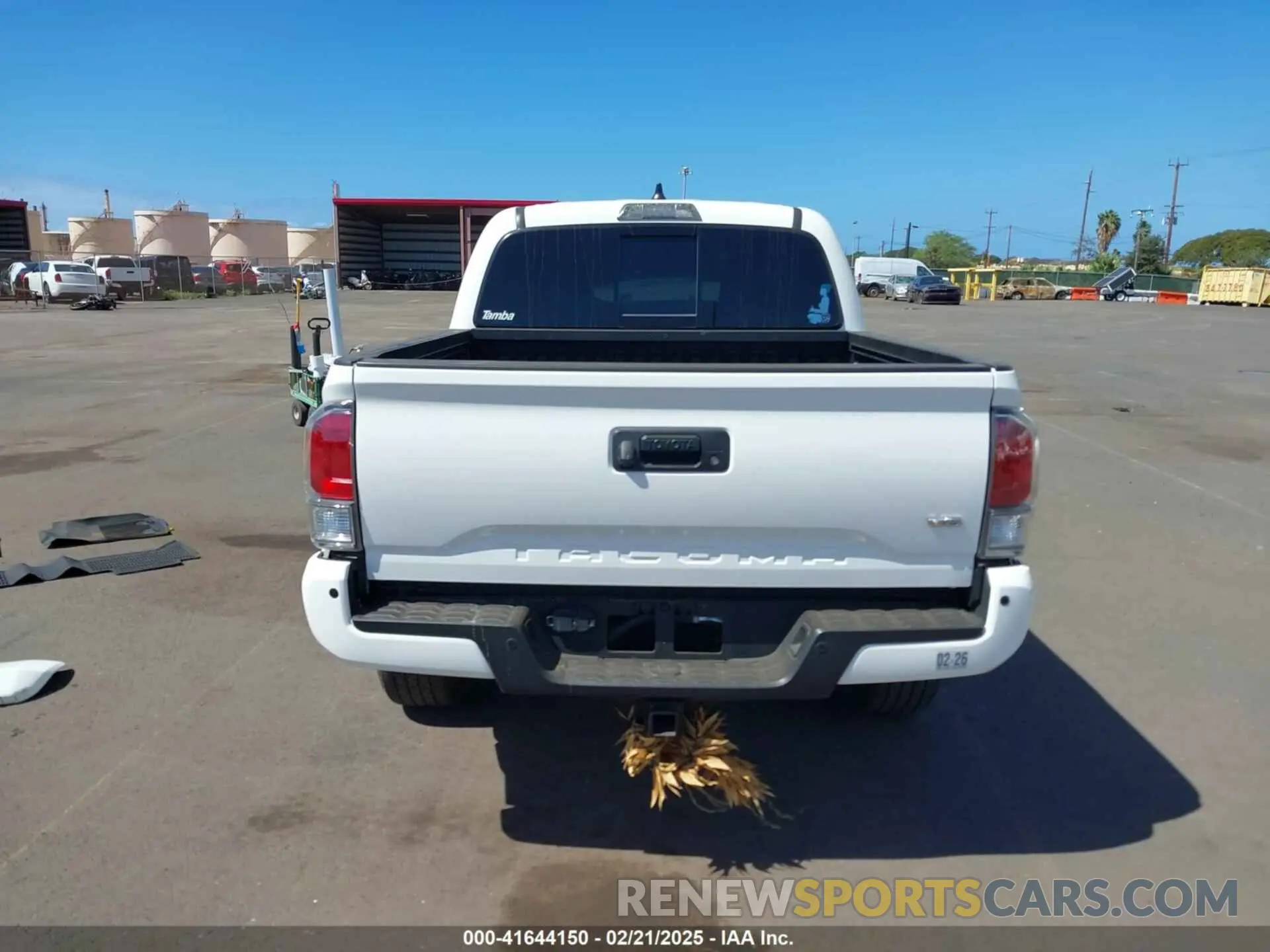 17 Photograph of a damaged car 3TYAZ5CN3PT026084 TOYOTA TACOMA 2023