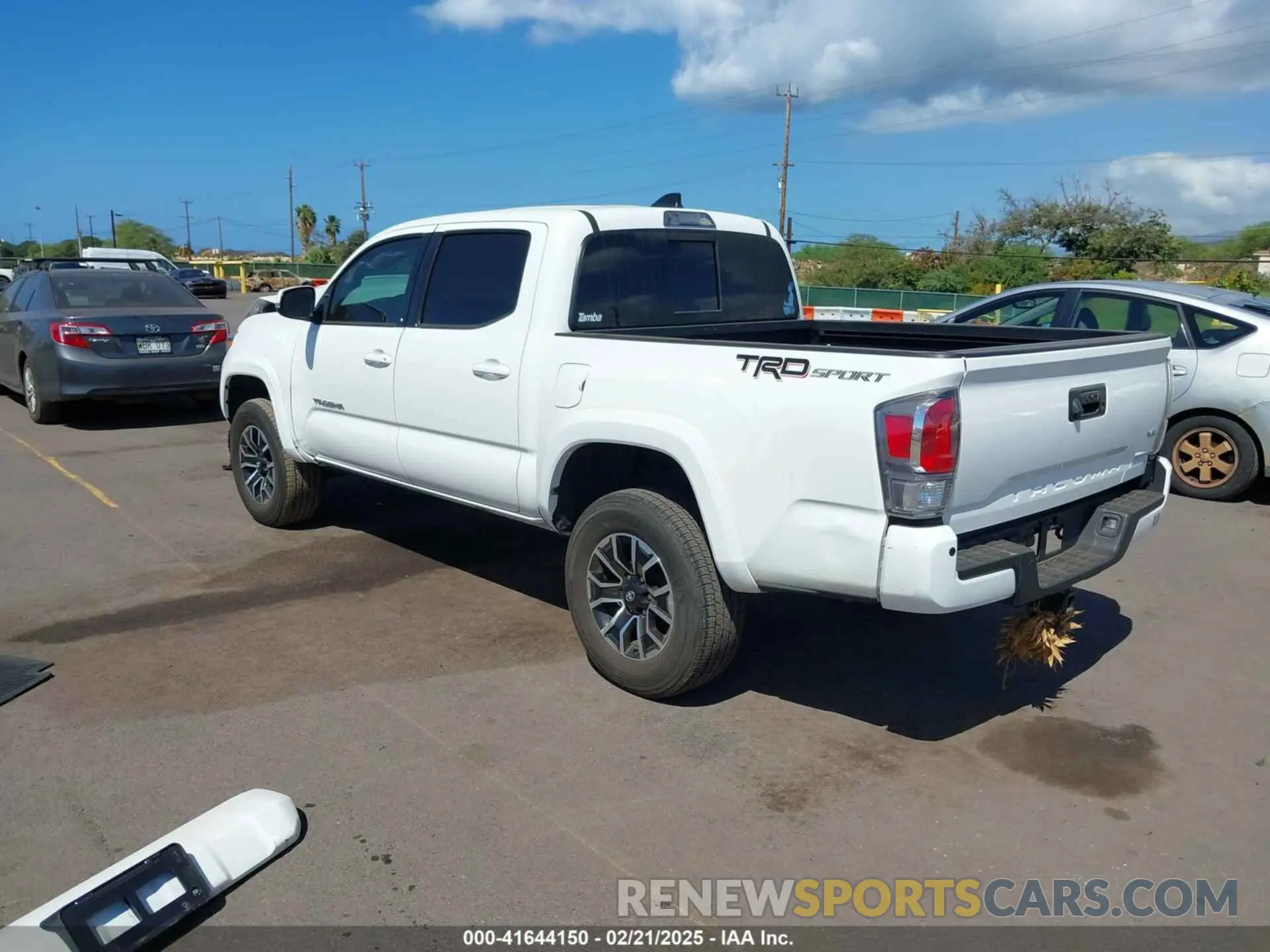 3 Photograph of a damaged car 3TYAZ5CN3PT026084 TOYOTA TACOMA 2023