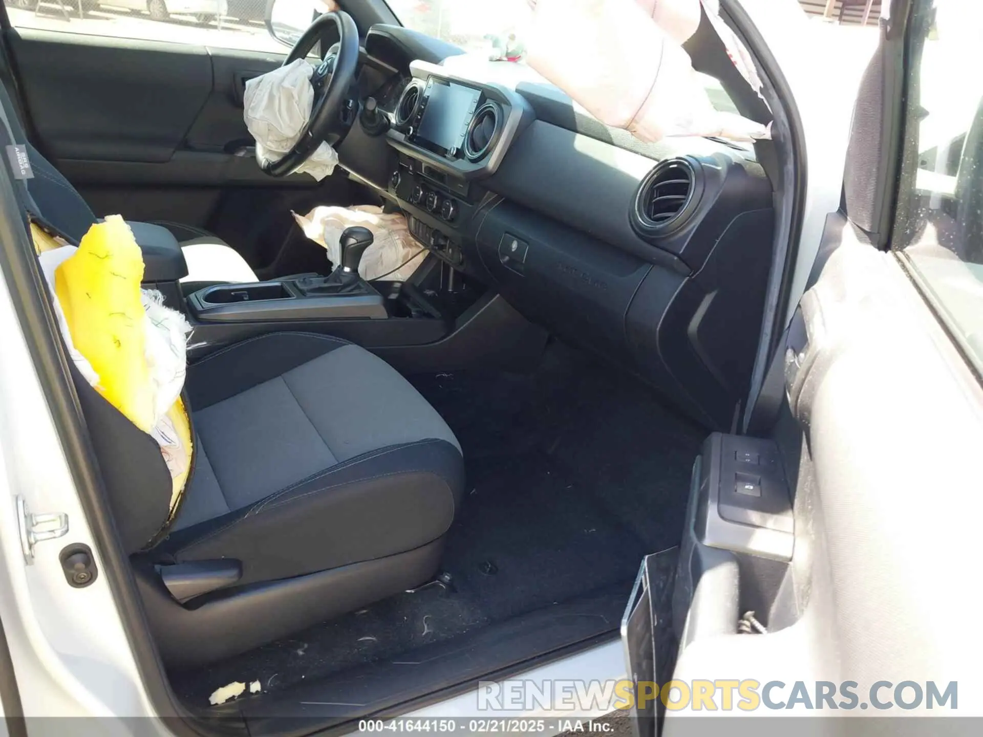 5 Photograph of a damaged car 3TYAZ5CN3PT026084 TOYOTA TACOMA 2023