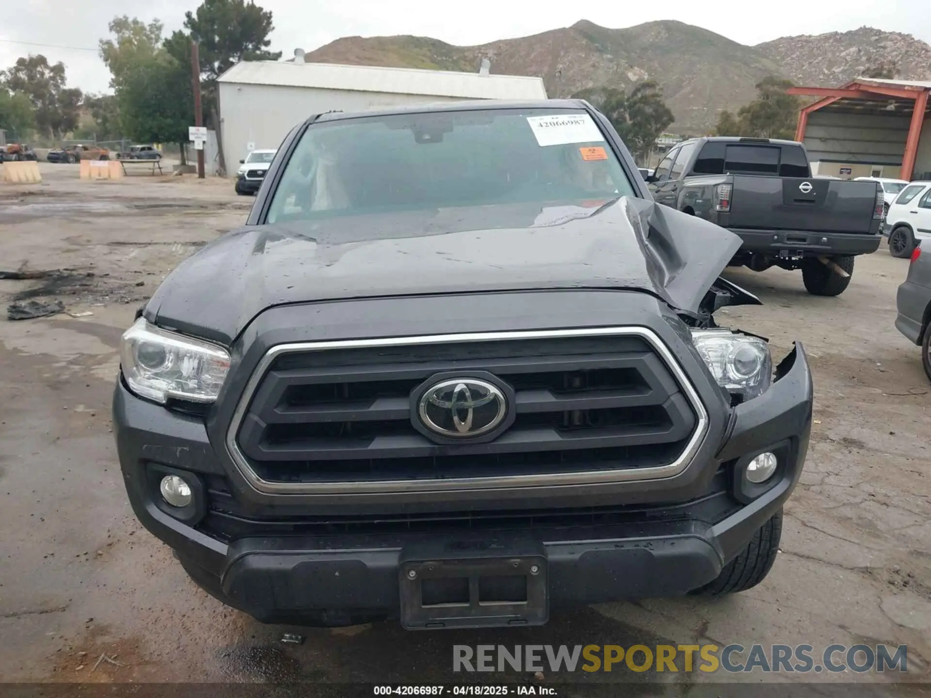 11 Photograph of a damaged car 3TYAZ5CN4PT031116 TOYOTA TACOMA 2023