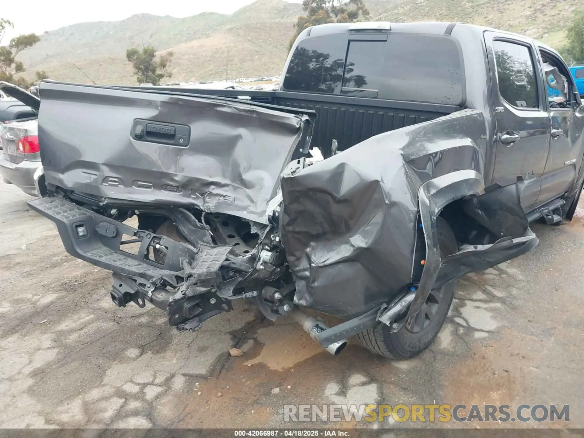 6 Photograph of a damaged car 3TYAZ5CN4PT031116 TOYOTA TACOMA 2023
