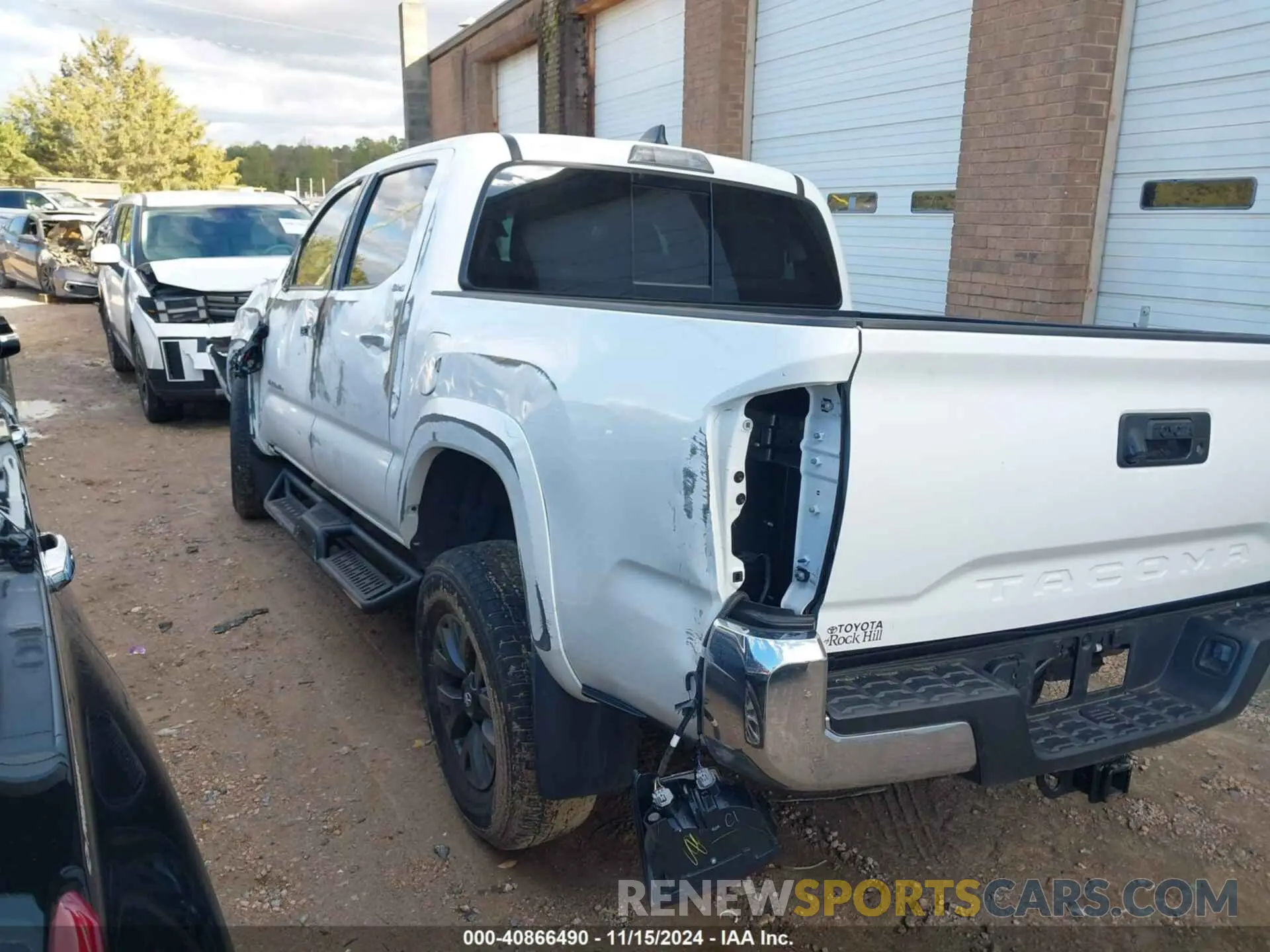 3 Photograph of a damaged car 3TYAZ5CN6PT039427 TOYOTA TACOMA 2023