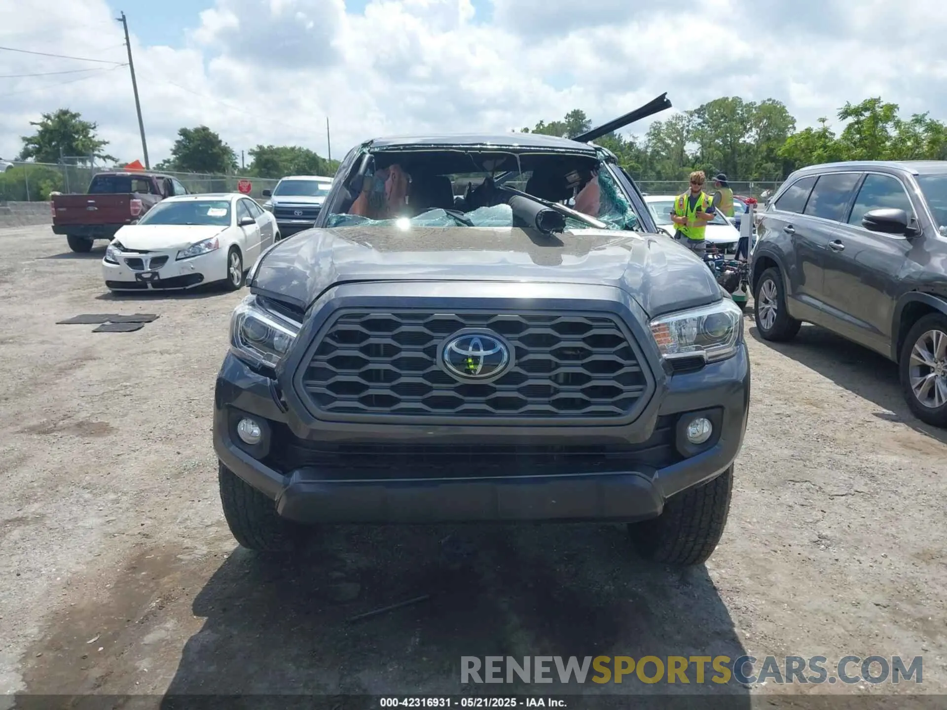 12 Photograph of a damaged car 3TYAZ5CN6PT042084 TOYOTA TACOMA 2023