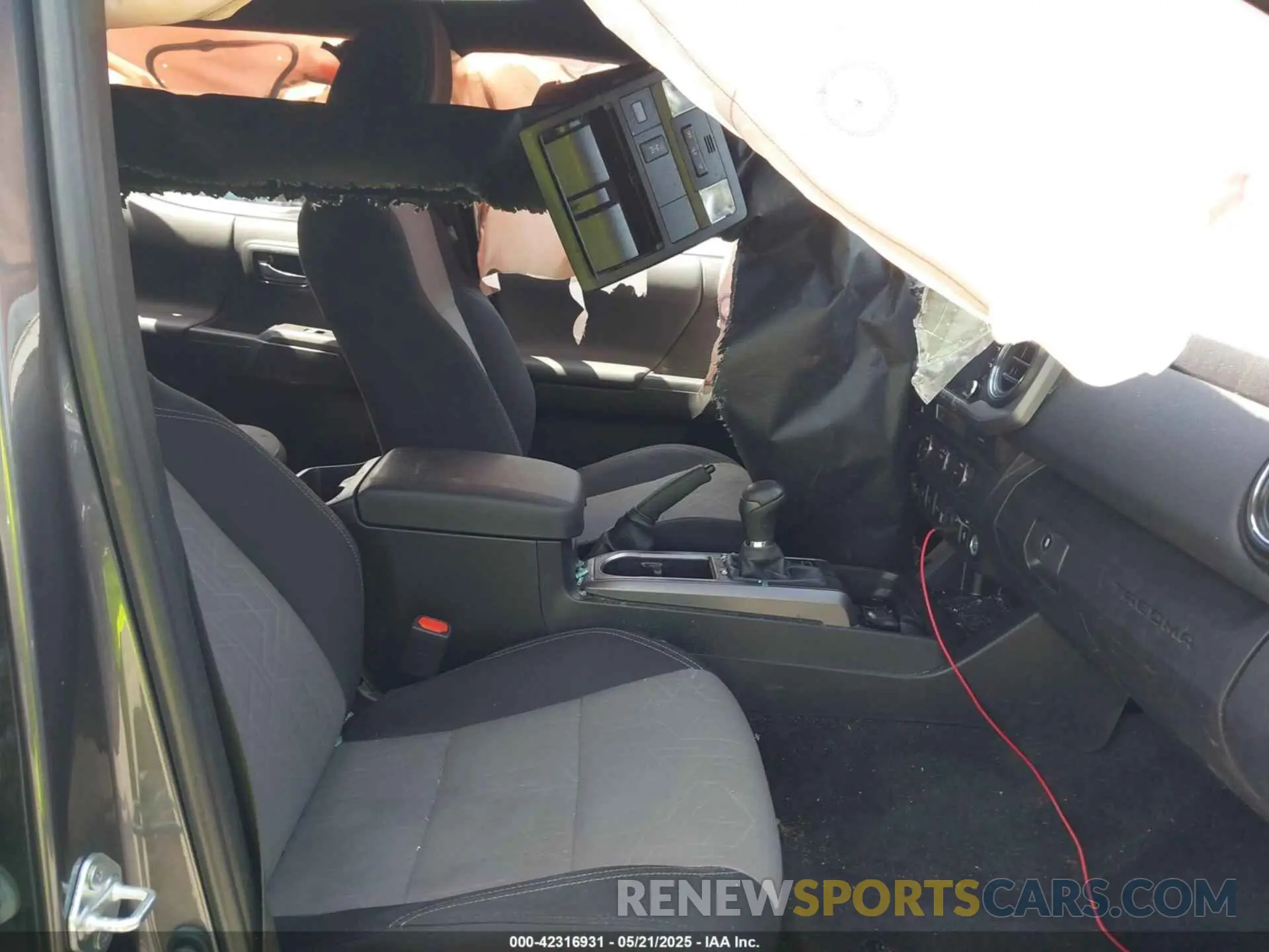 5 Photograph of a damaged car 3TYAZ5CN6PT042084 TOYOTA TACOMA 2023