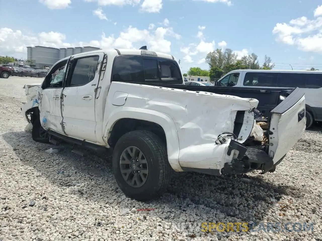 2 Photograph of a damaged car 3TYAZ5CN7PT042367 TOYOTA TACOMA 2023