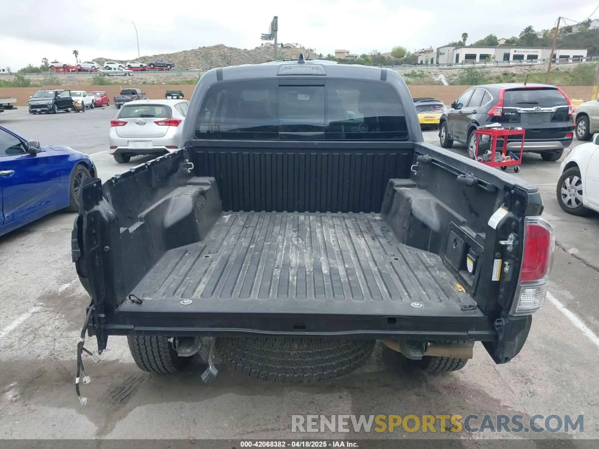 16 Photograph of a damaged car 3TYAZ5CN8PT042149 TOYOTA TACOMA 2023