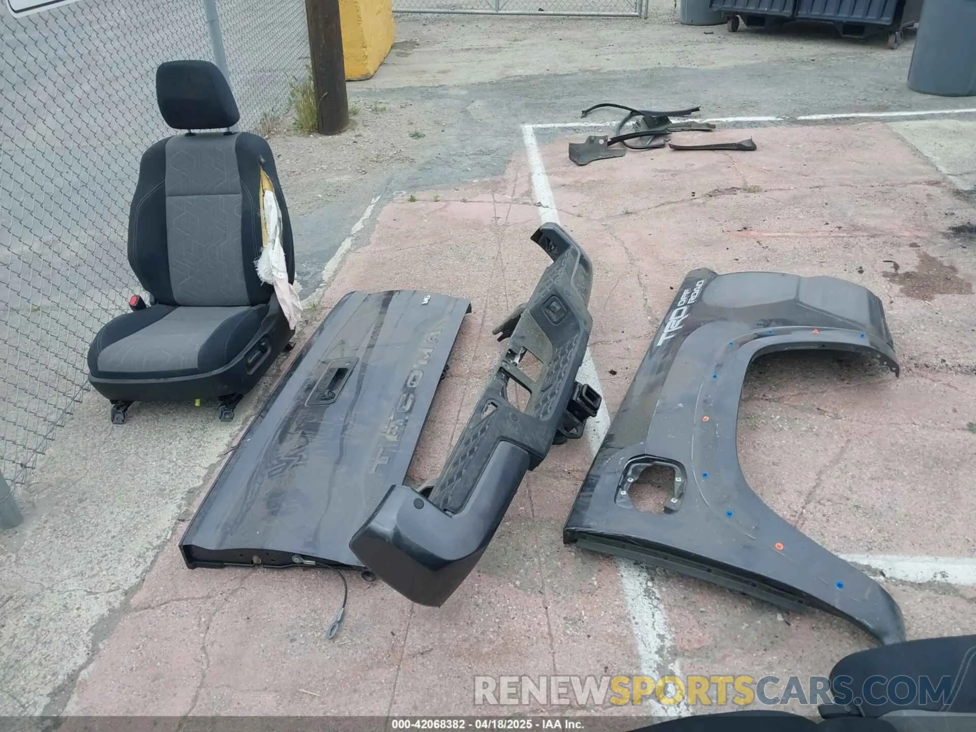 19 Photograph of a damaged car 3TYAZ5CN8PT042149 TOYOTA TACOMA 2023