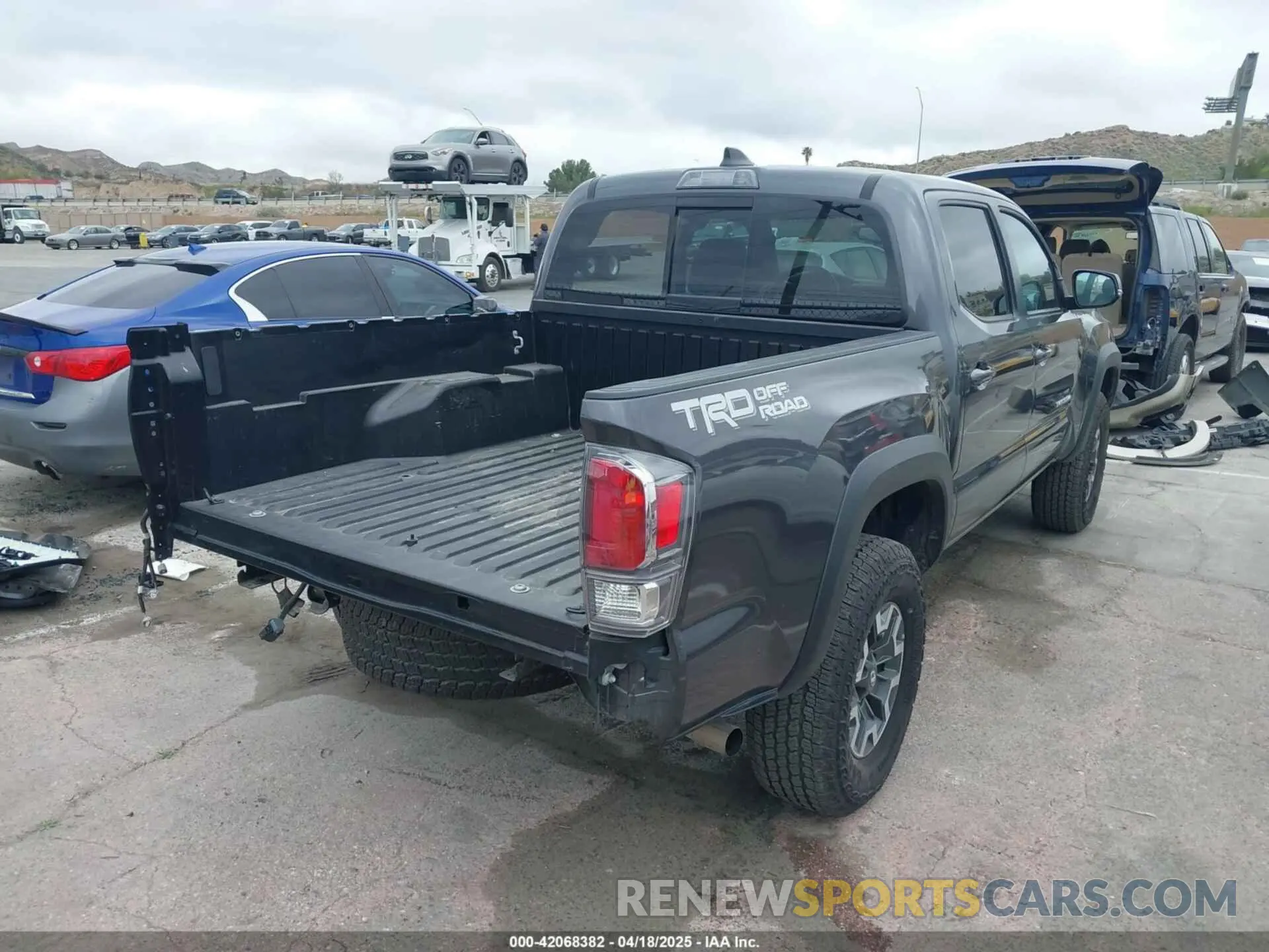 4 Photograph of a damaged car 3TYAZ5CN8PT042149 TOYOTA TACOMA 2023