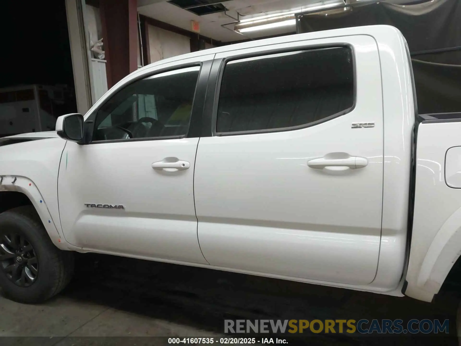 15 Photograph of a damaged car 3TYAZ5CN9PT030723 TOYOTA TACOMA 2023
