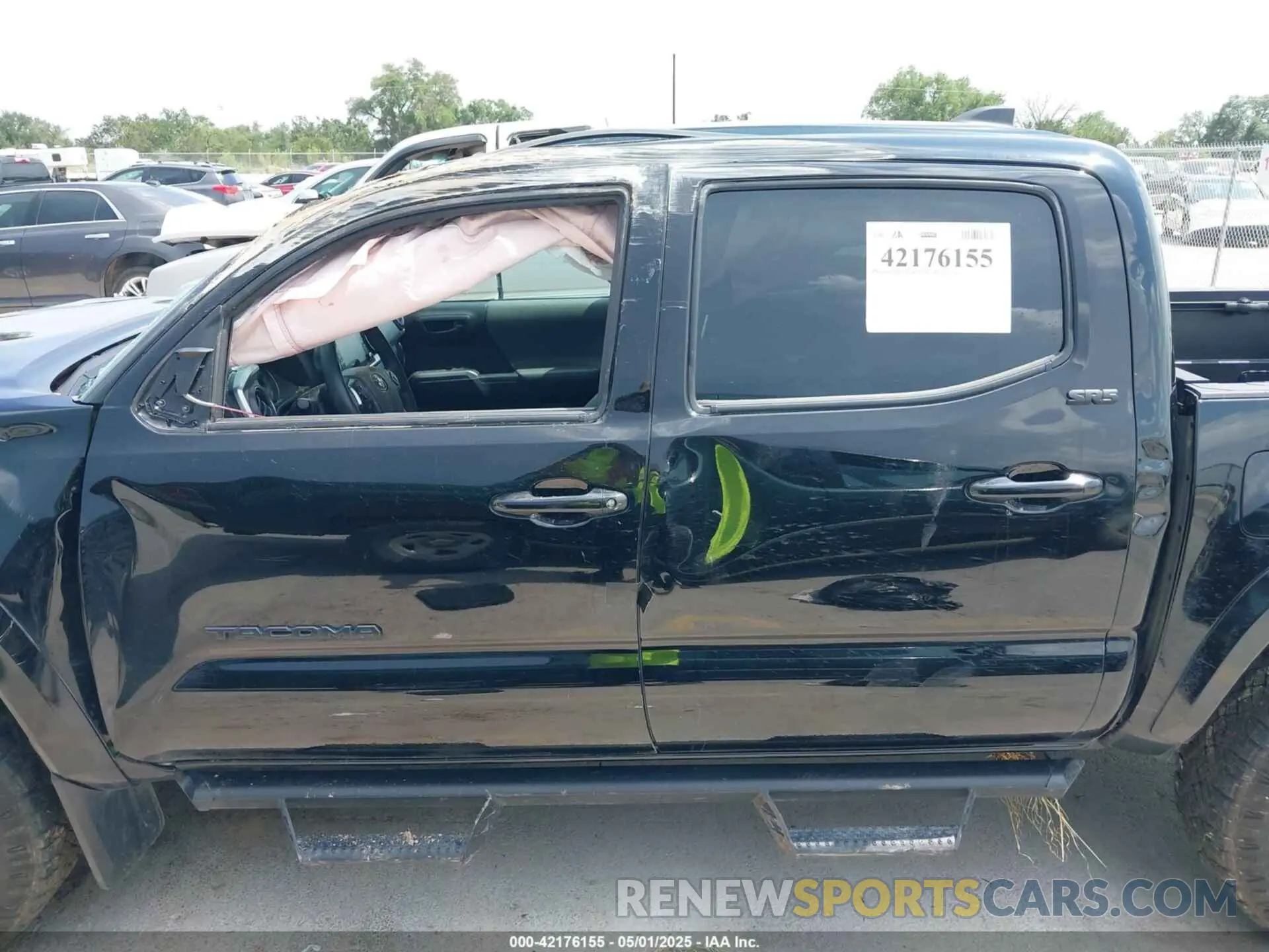 14 Photograph of a damaged car 3TYAZ5CNXPT030570 TOYOTA TACOMA 2023
