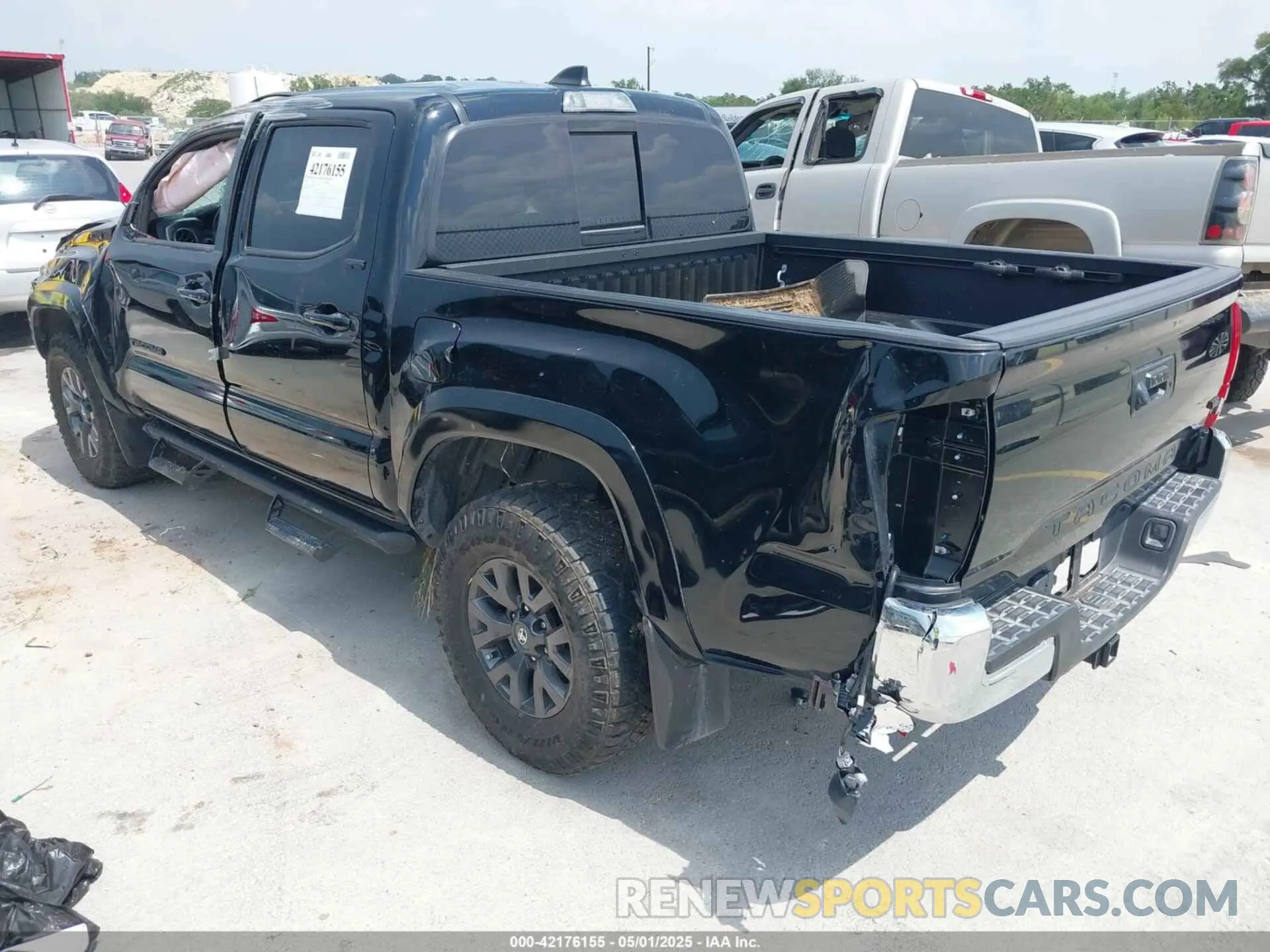 3 Photograph of a damaged car 3TYAZ5CNXPT030570 TOYOTA TACOMA 2023