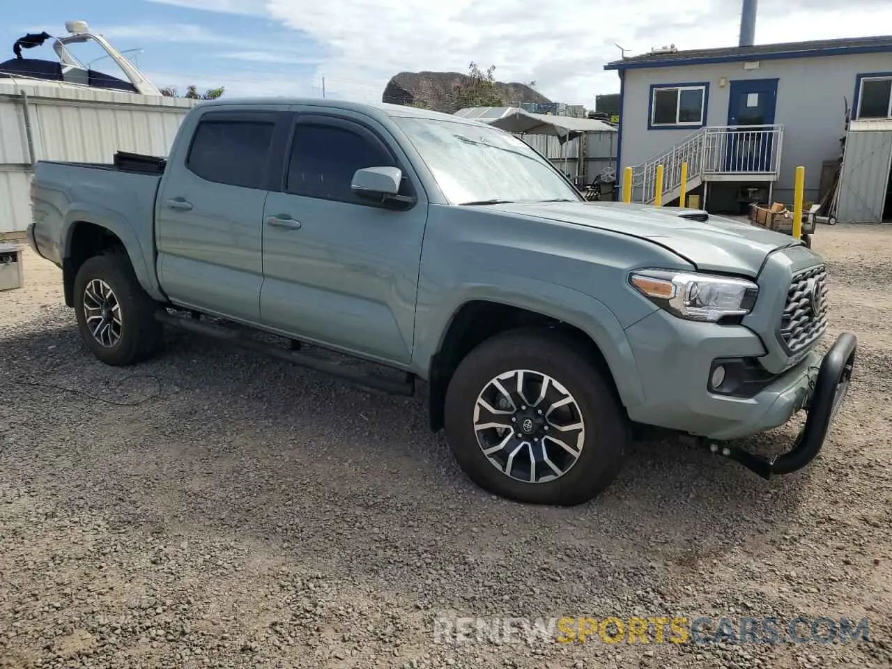 4 Photograph of a damaged car 3TYCZ5AN0PT156688 TOYOTA TACOMA 2023