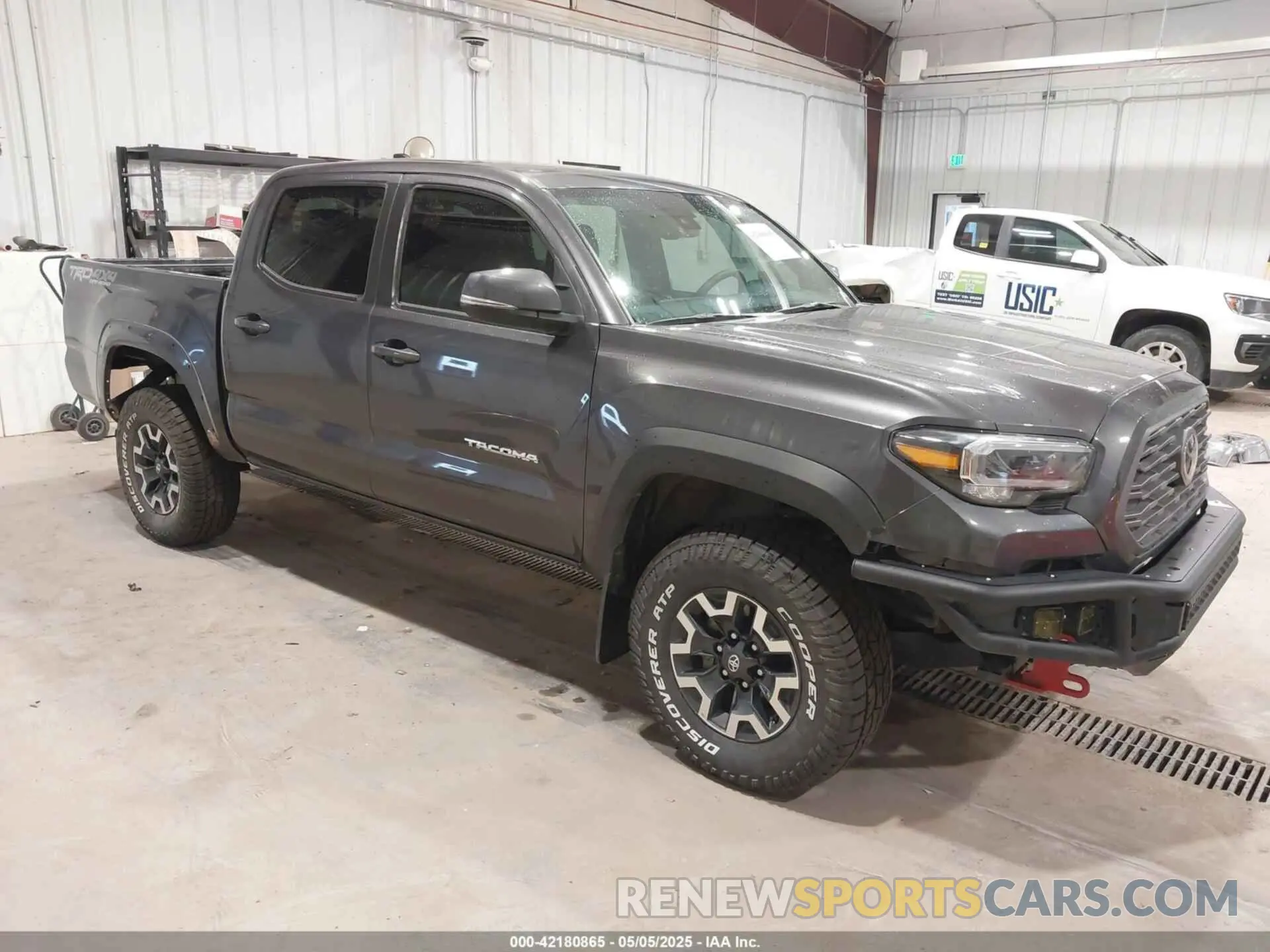 1 Photograph of a damaged car 3TYCZ5AN0PT178013 TOYOTA TACOMA 2023